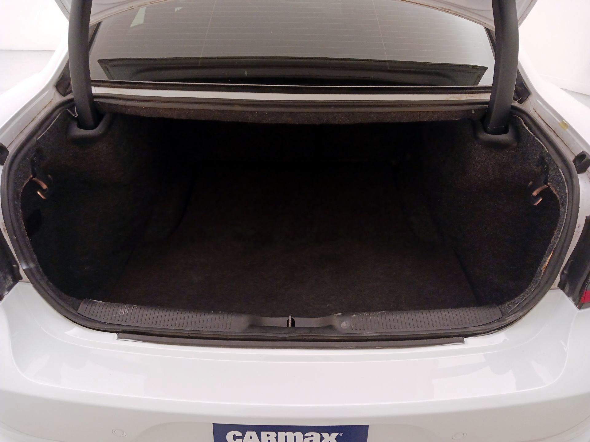 Thumbnail: 2018 Dodge Charger - 20