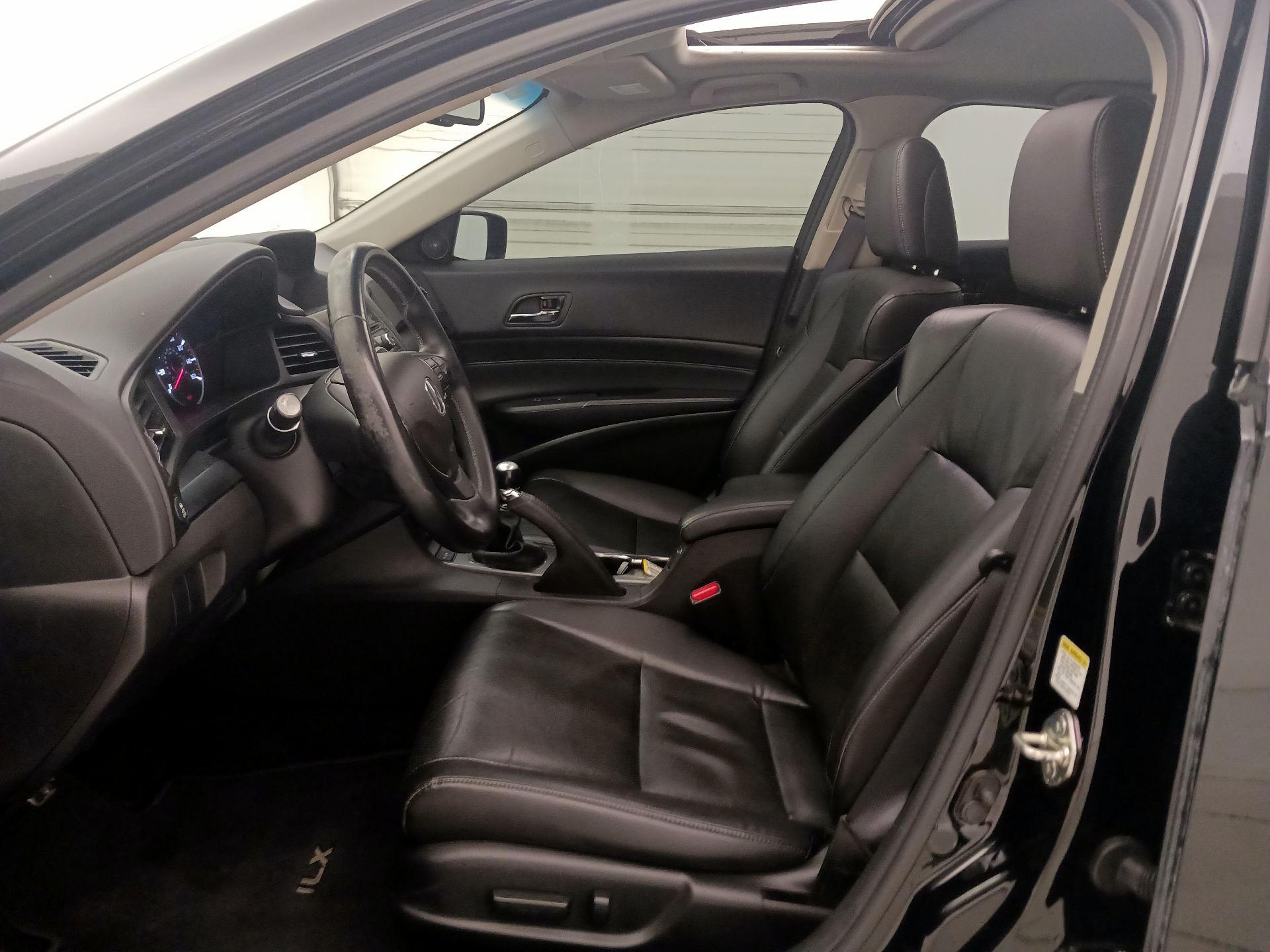 Thumbnail: 2013 Acura ILX - 9