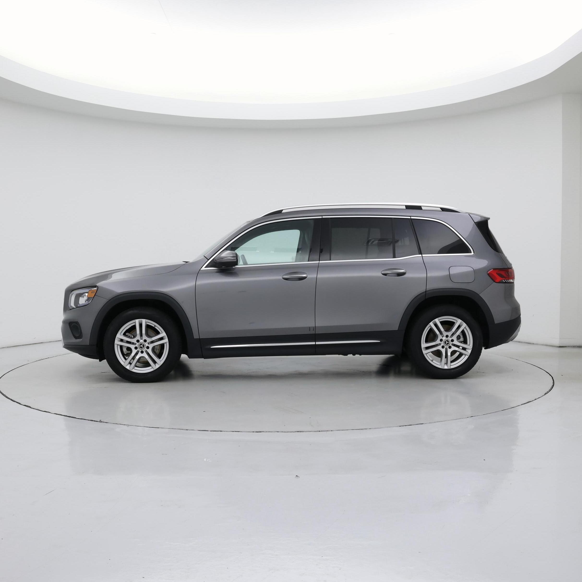 Thumbnail: 2022 Mercedes-Benz GLB - 3