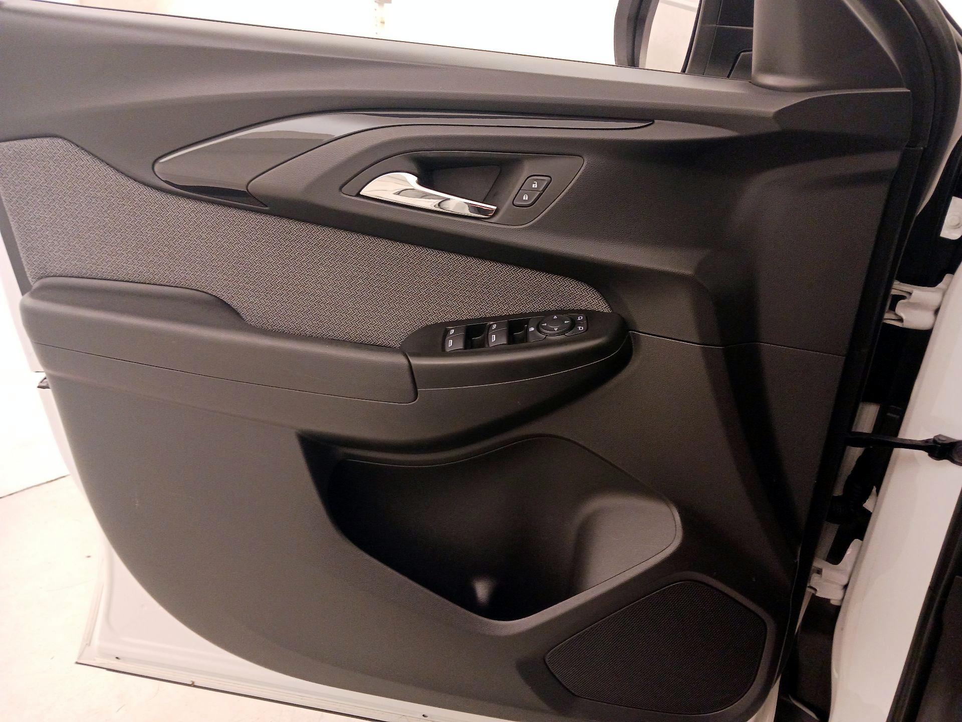 Thumbnail: 2021 Chevrolet TrailBlazer - 12