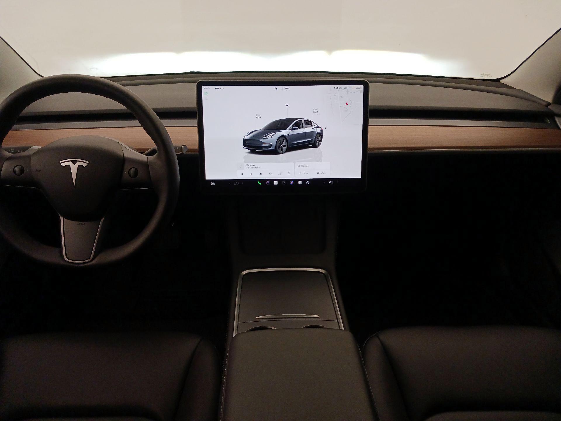 Thumbnail: 2023 Tesla Model 3 - 9