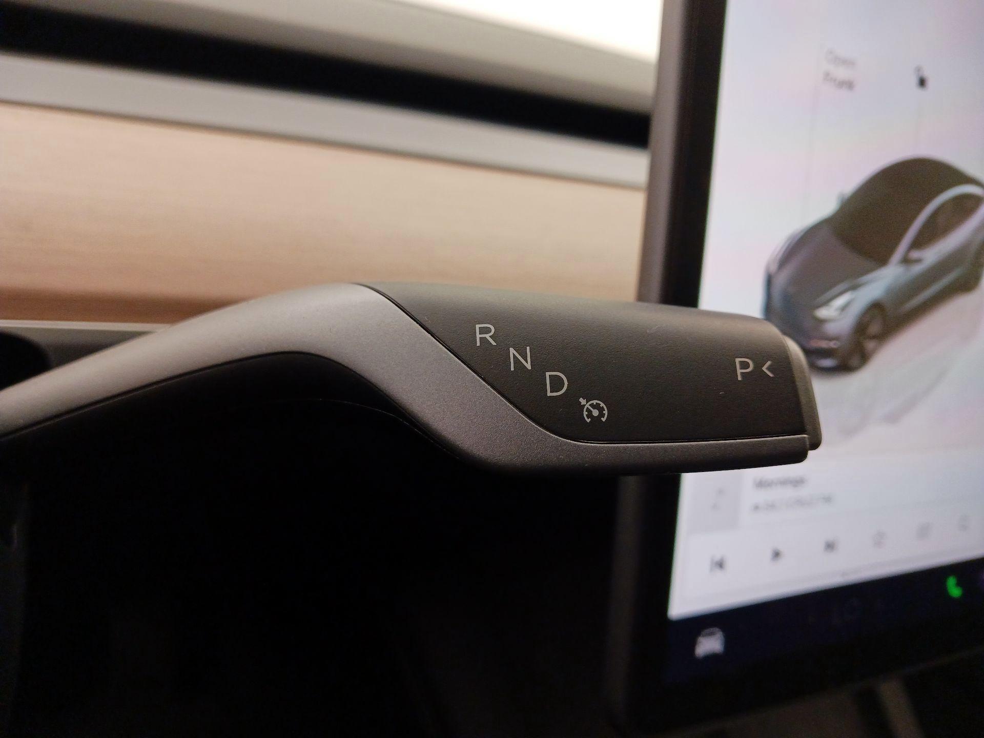 Thumbnail: 2023 Tesla Model 3 - 17