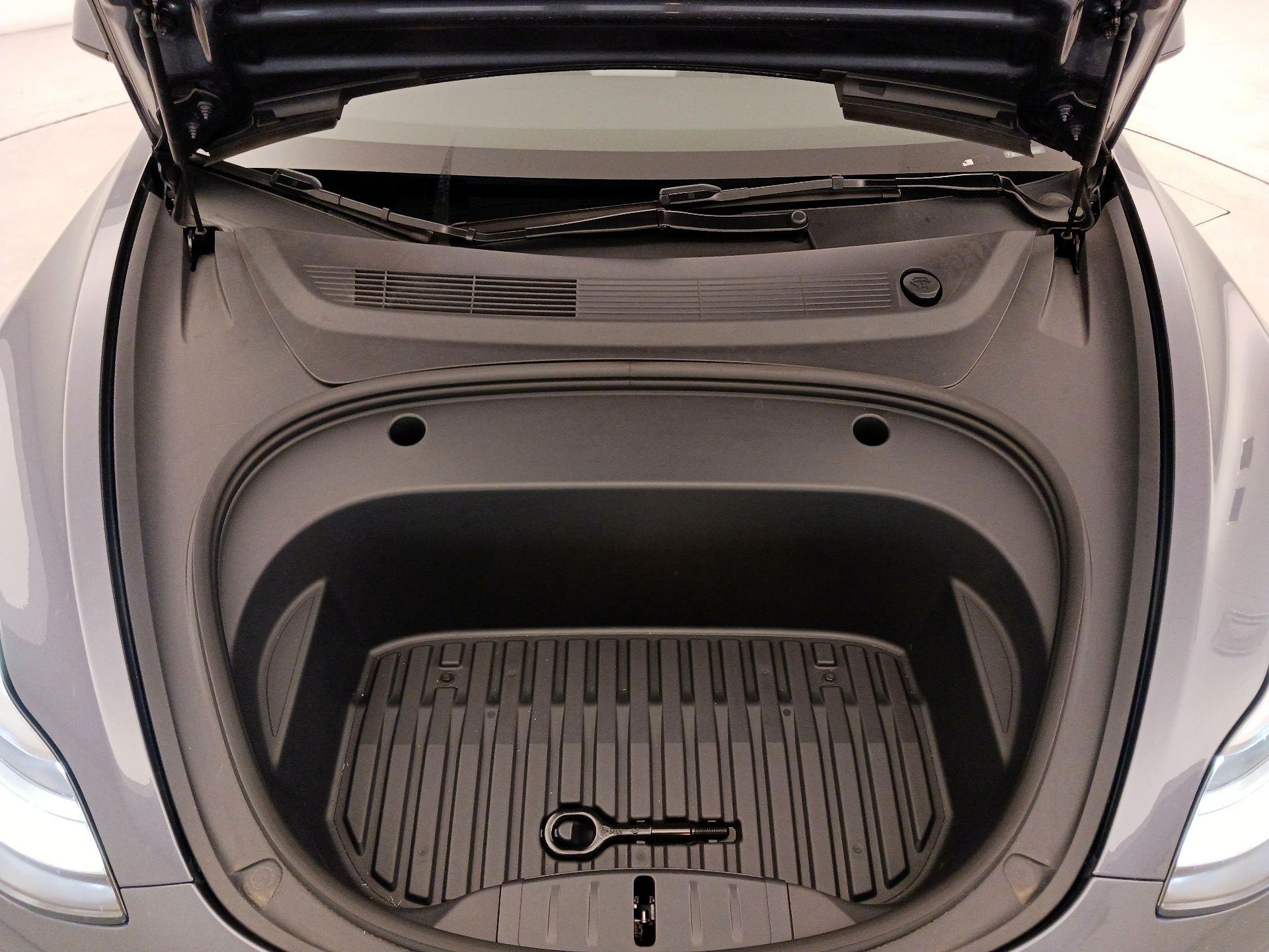 Thumbnail: 2023 Tesla Model 3 - 20
