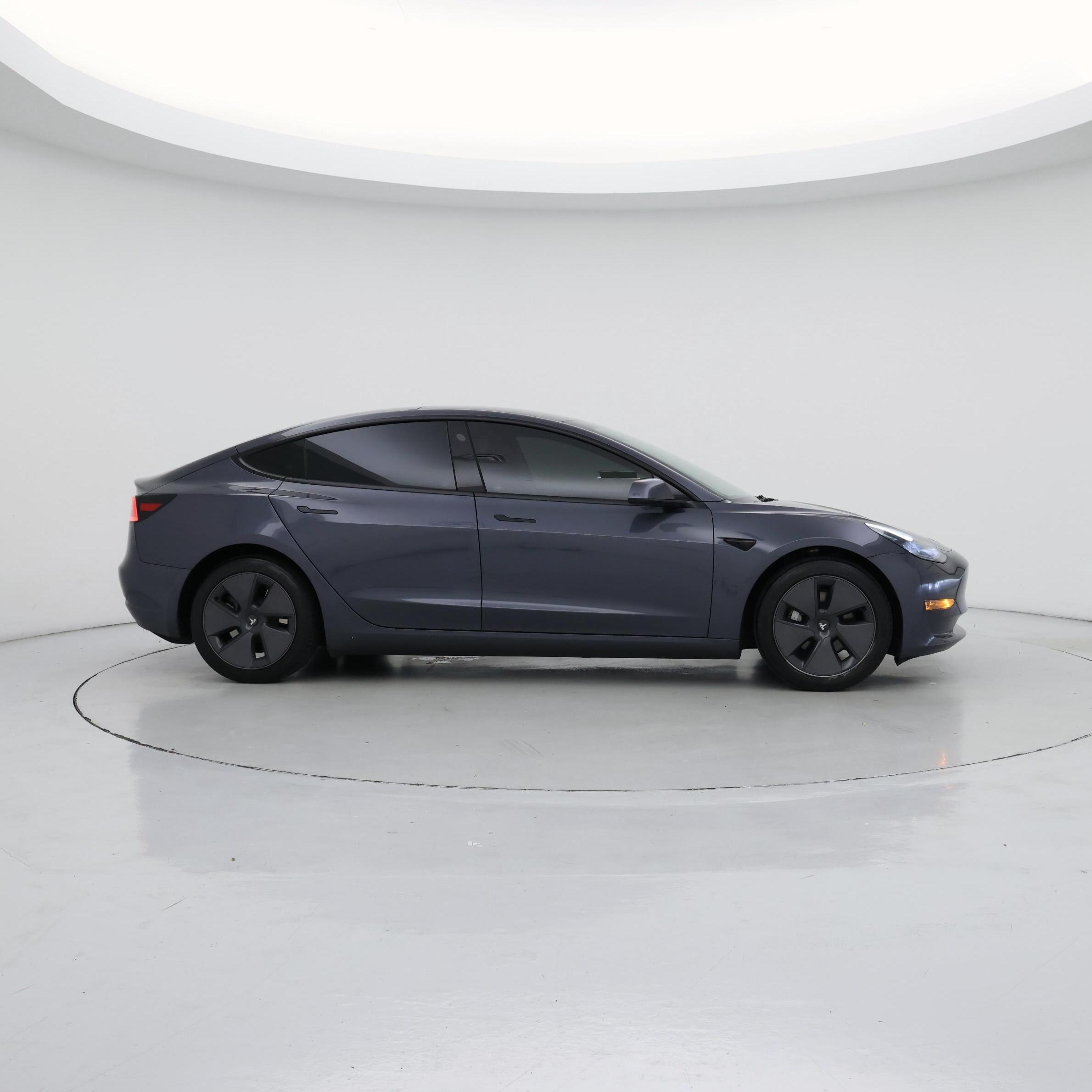 Thumbnail: 2023 Tesla Model 3 - 7