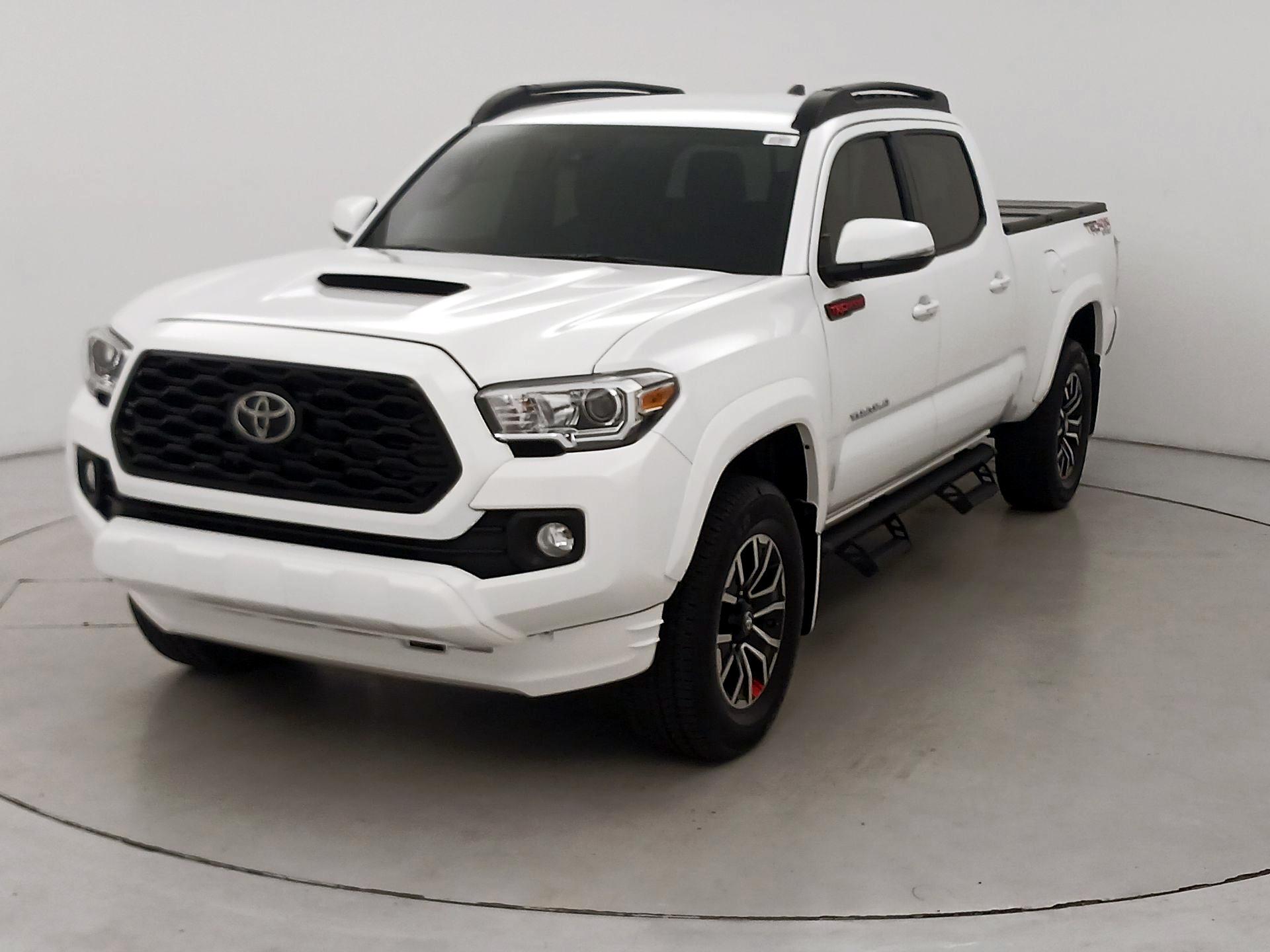 Thumbnail: 2020 Toyota Tacoma - 3