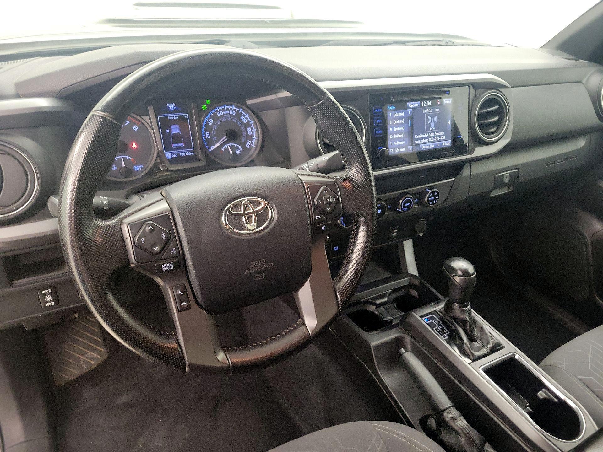 Thumbnail: 2016 Toyota Tacoma - 9