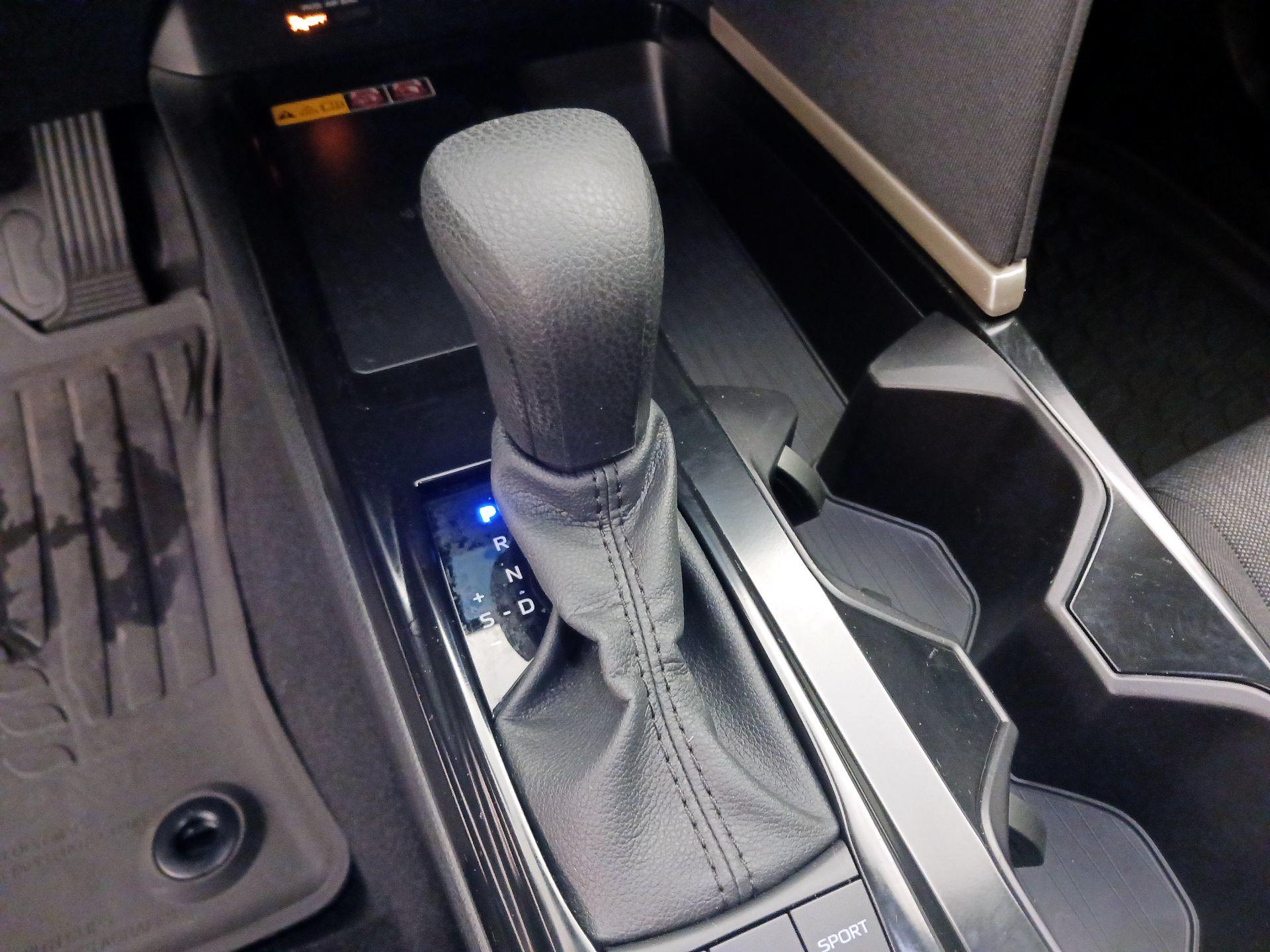 Thumbnail: 2025 Toyota Camry - 17