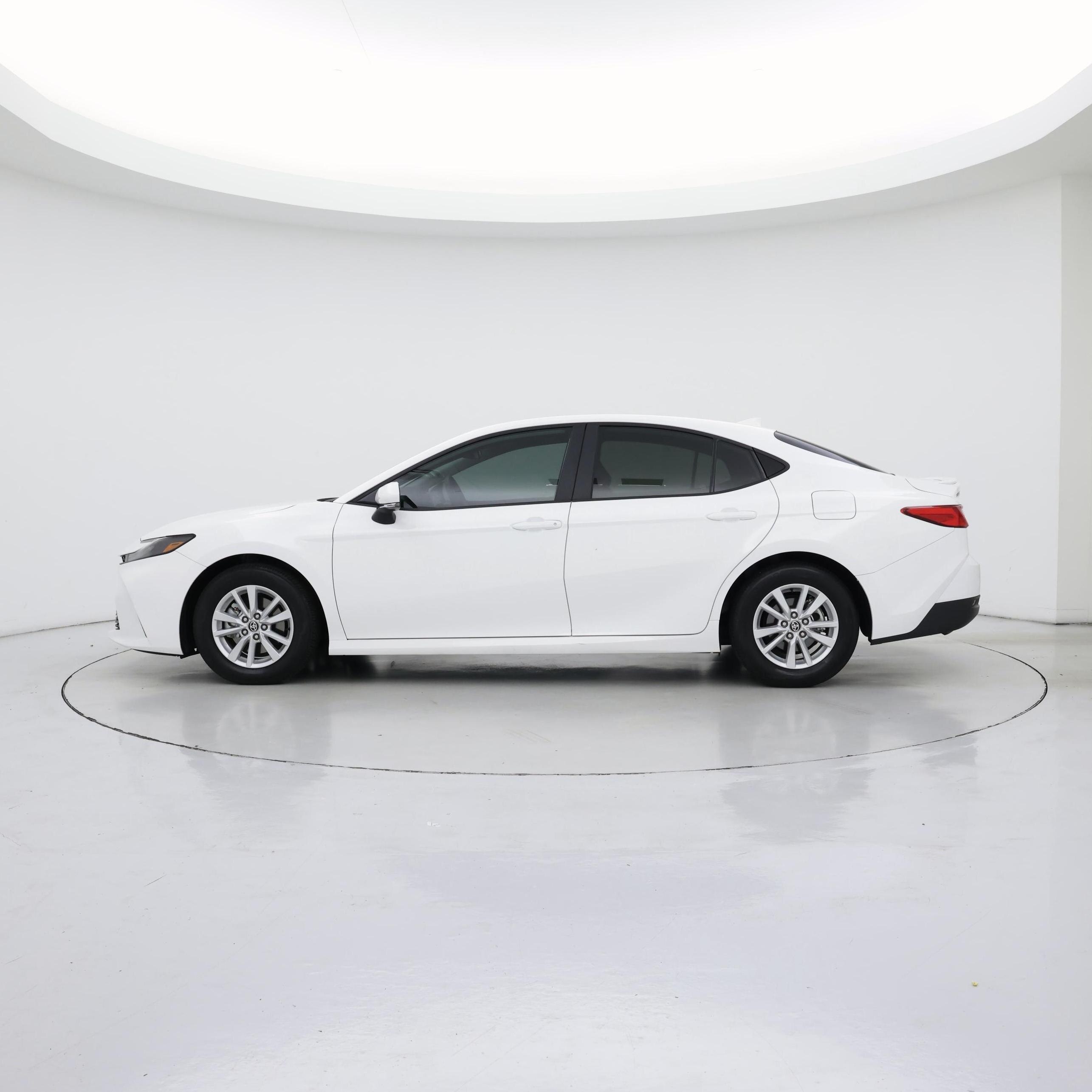 Thumbnail: 2025 Toyota Camry - 3