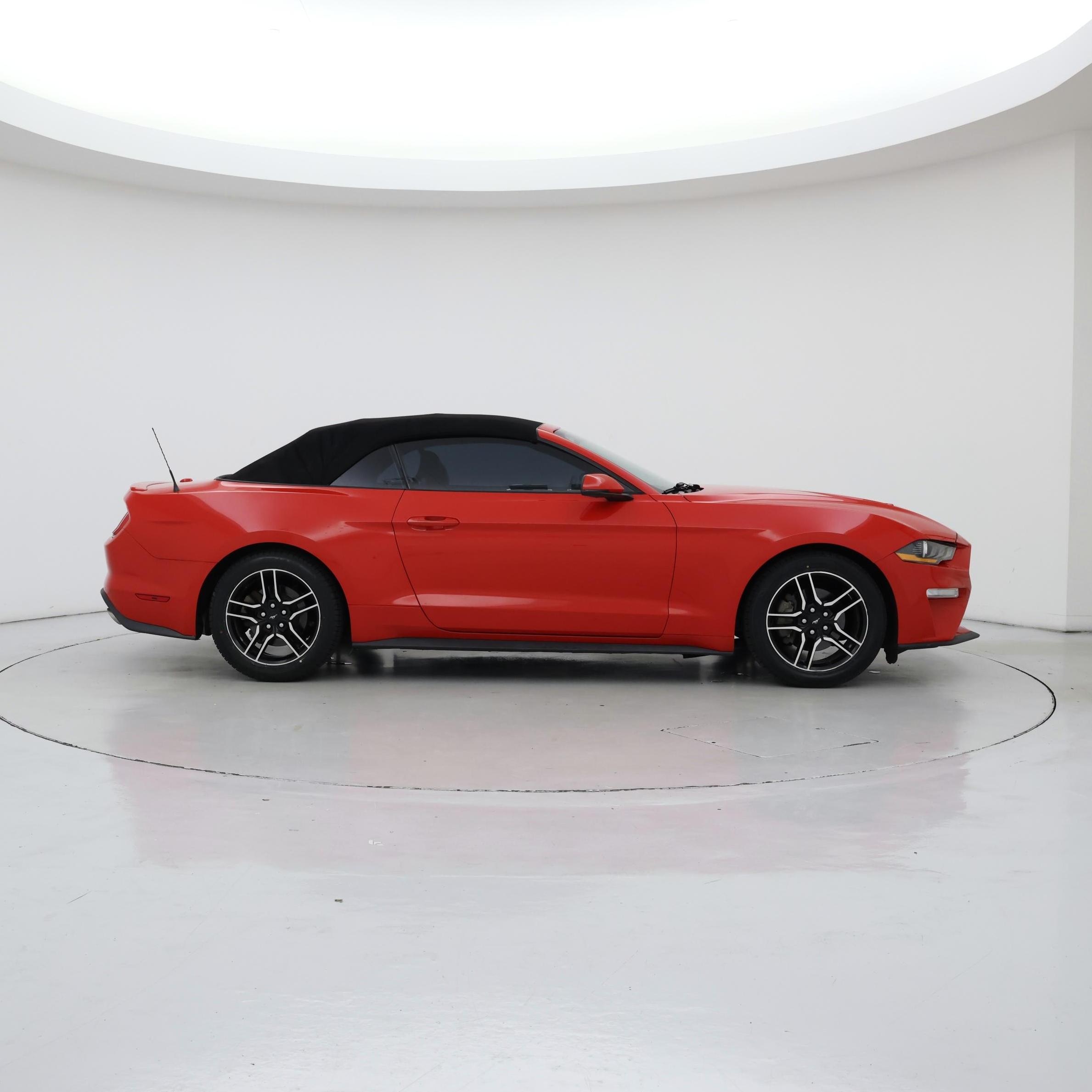 Thumbnail: 2019 Ford Mustang - 7