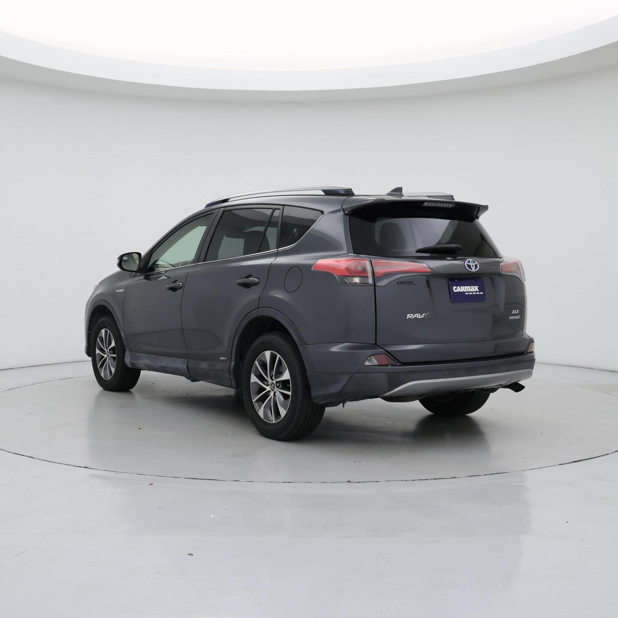 Thumbnail: 2017 Toyota RAV4 - 2