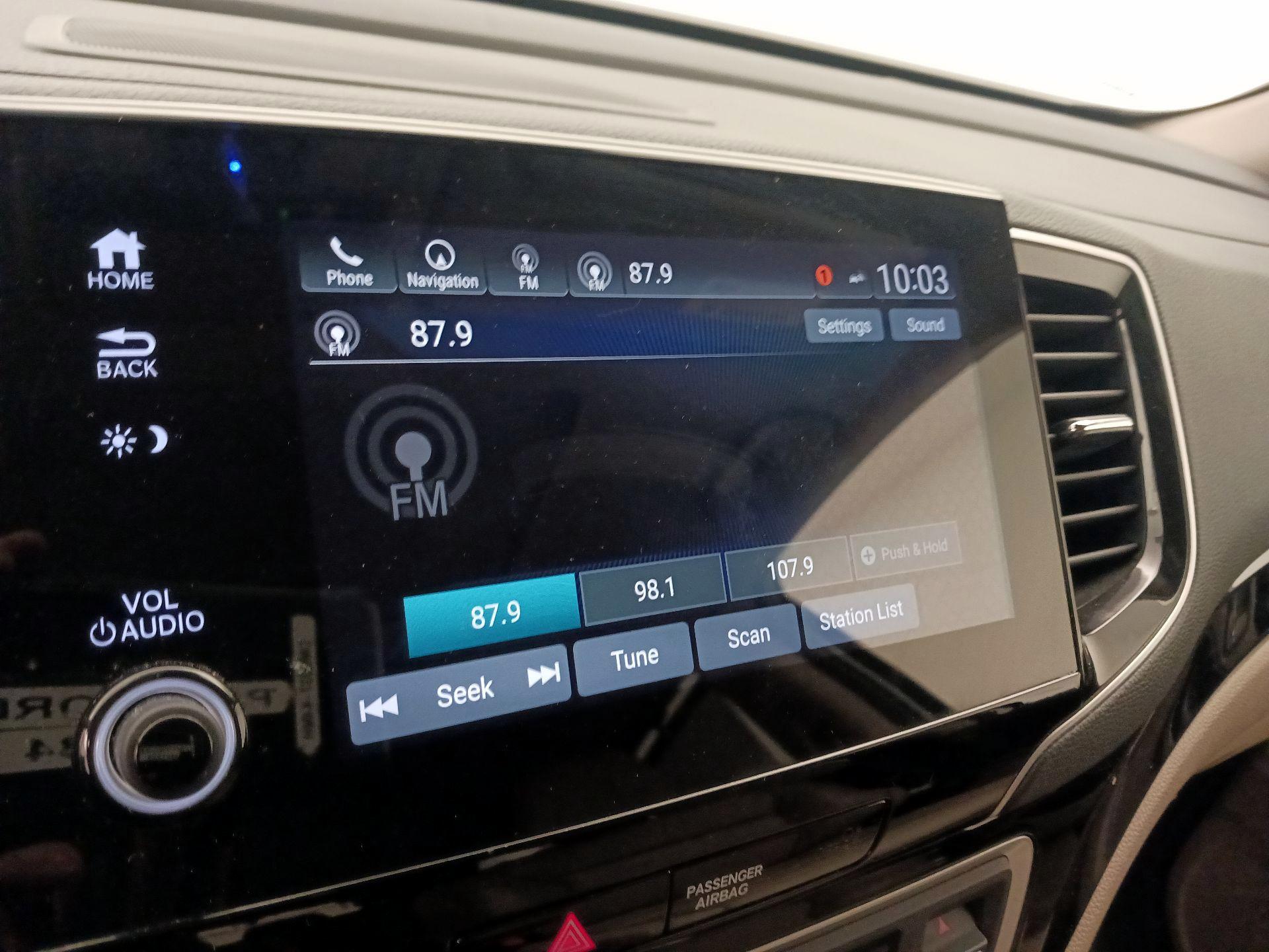 Thumbnail: 2019 Honda Pilot - 16
