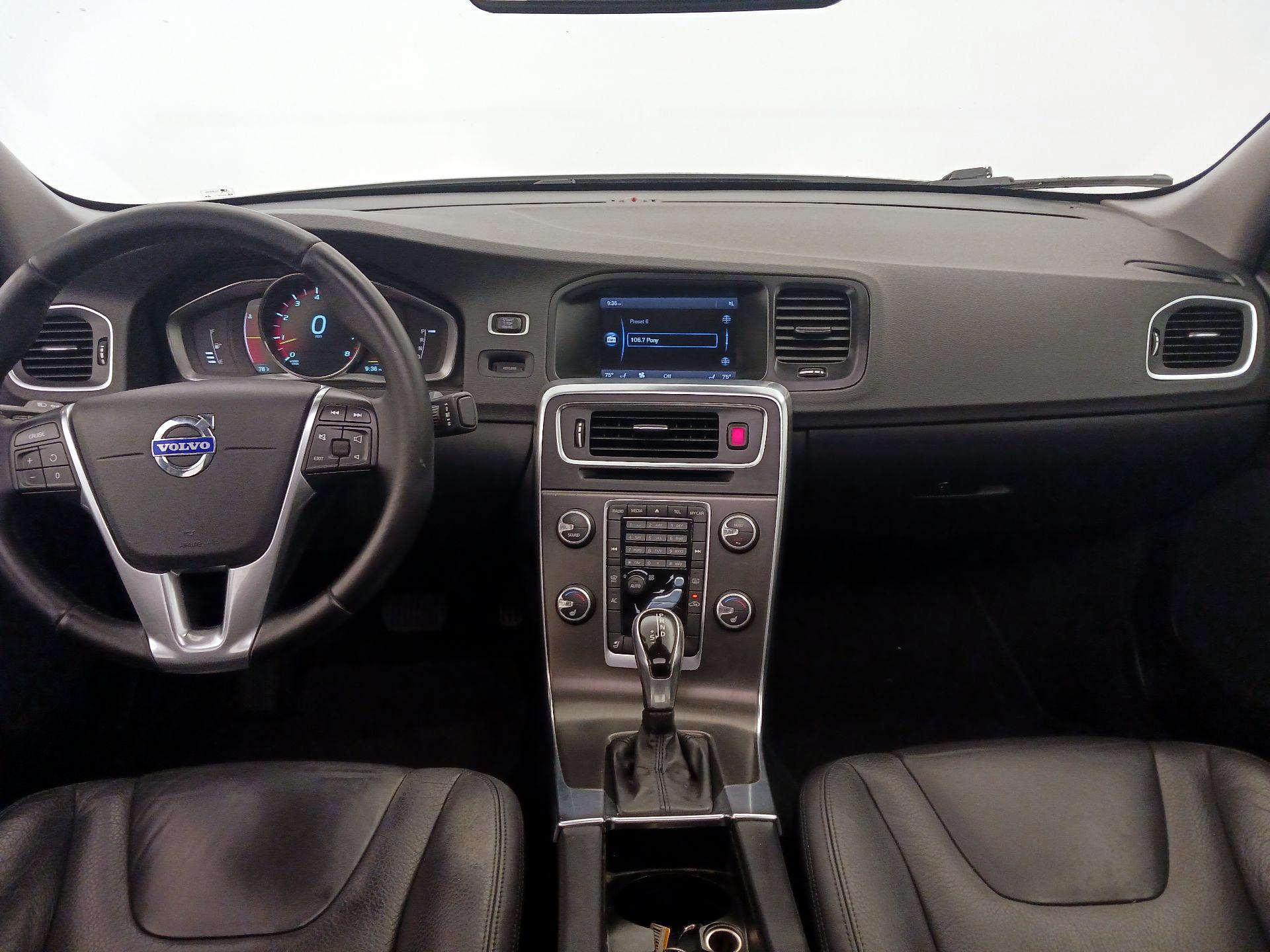 Thumbnail: 2014 Volvo S60 - 9