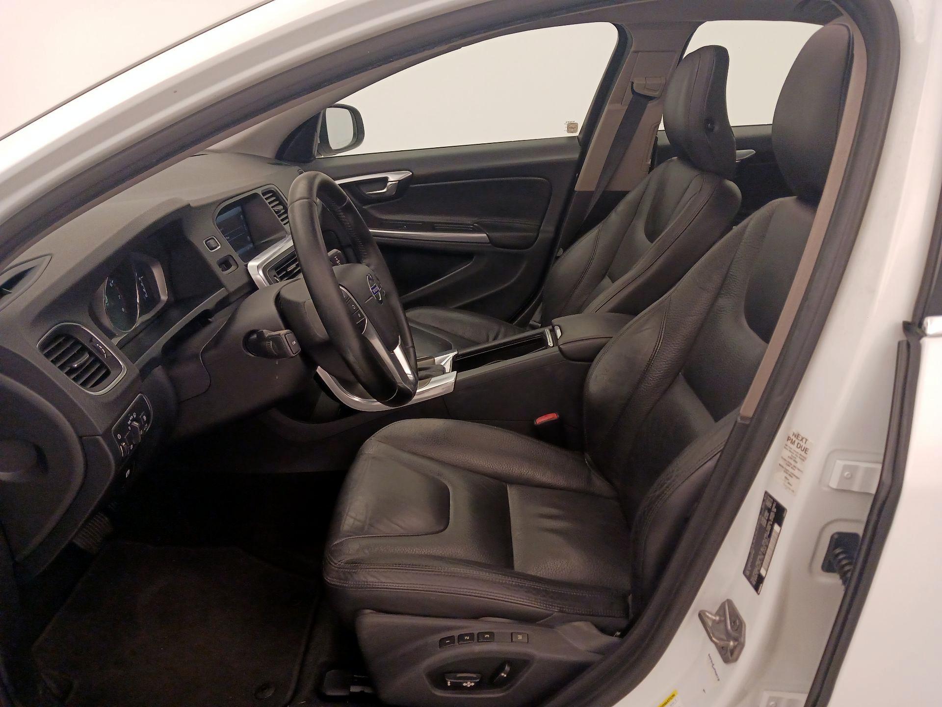 Thumbnail: 2014 Volvo S60 - 11