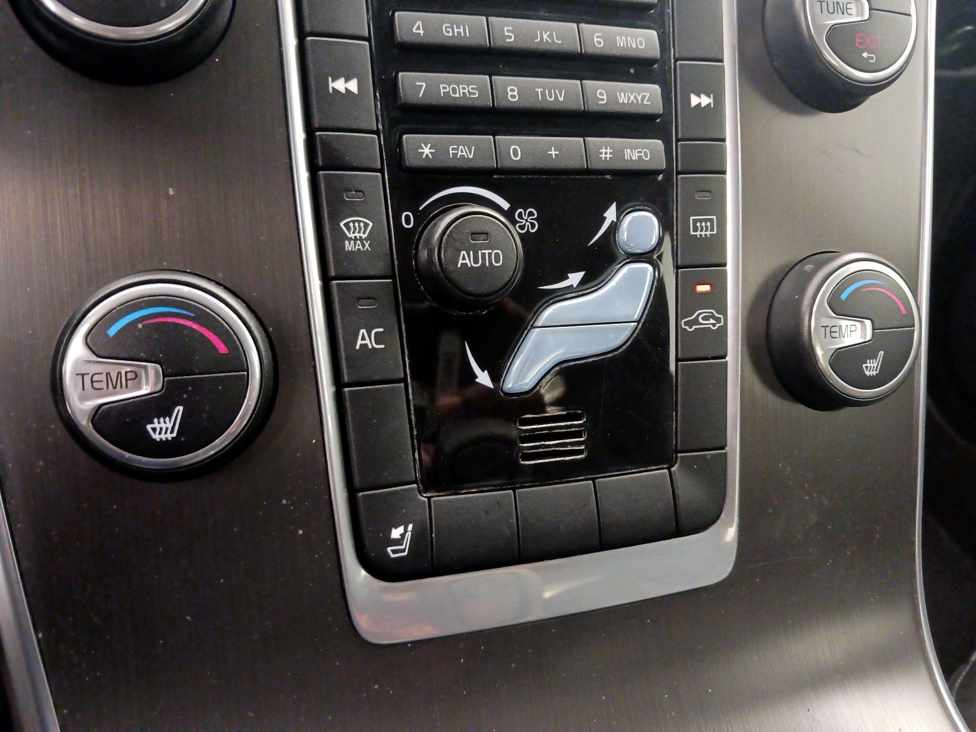 Thumbnail: 2014 Volvo S60 - 15