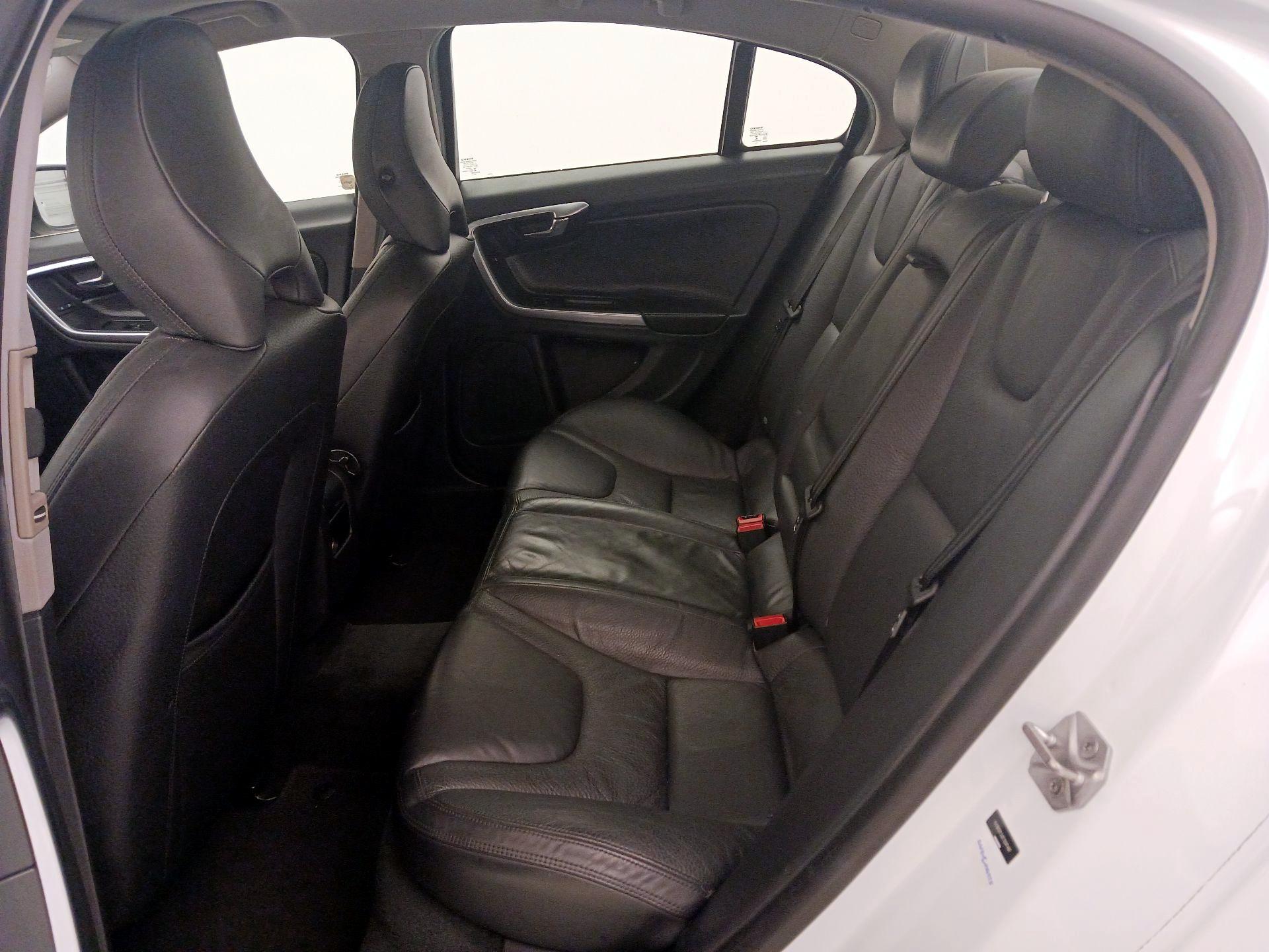 Thumbnail: 2014 Volvo S60 - 19