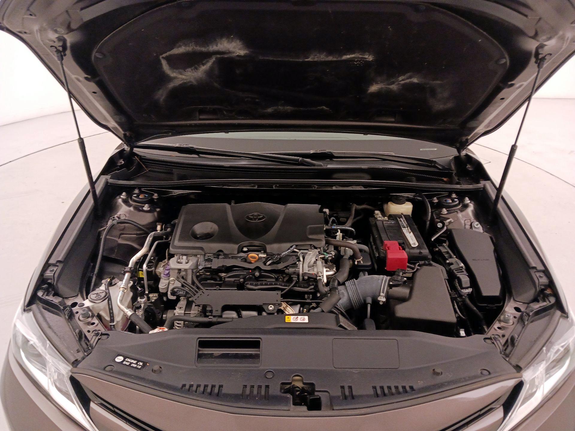 Thumbnail: 2018 Toyota Camry - 19