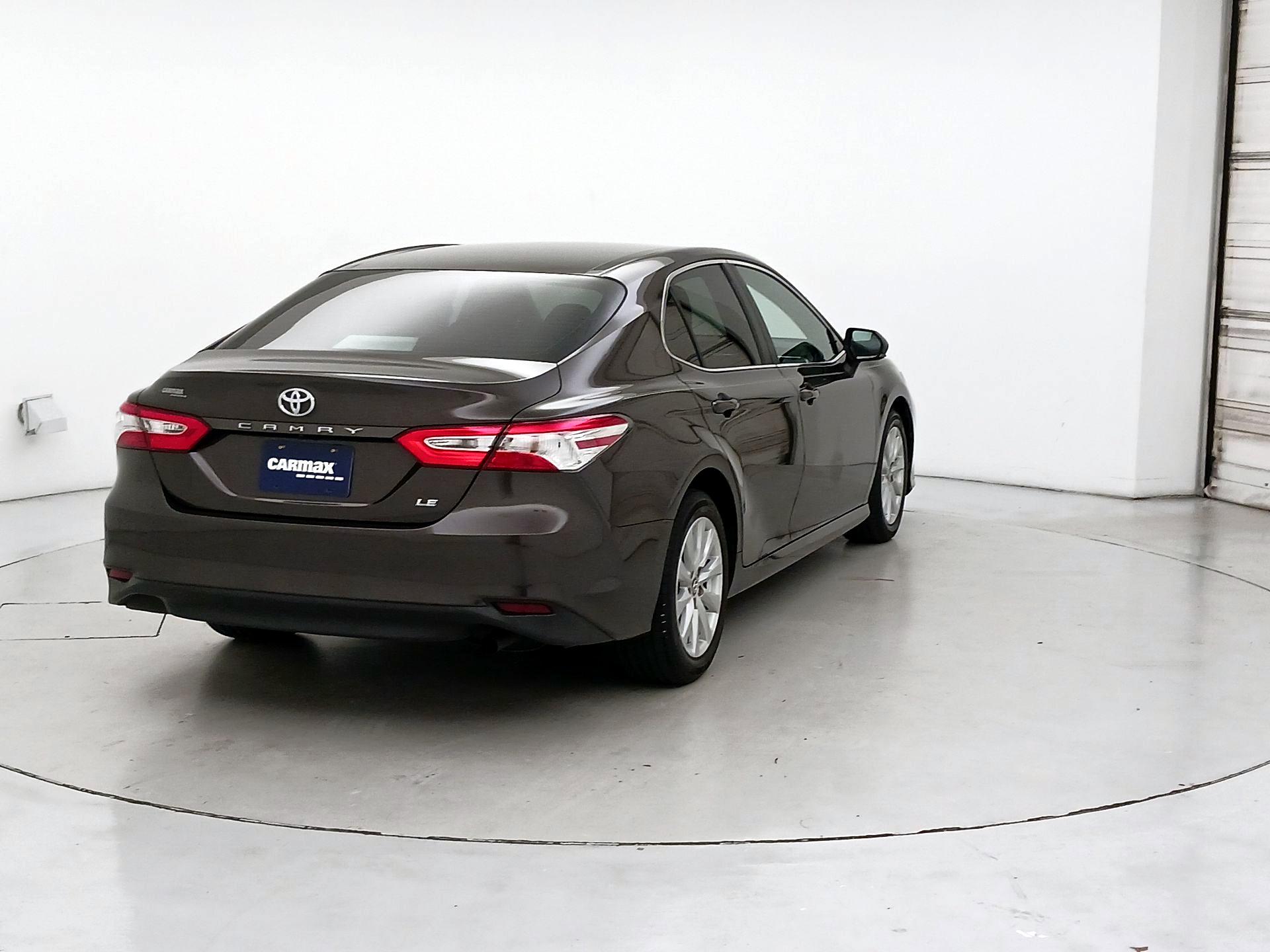 Thumbnail: 2018 Toyota Camry - 5