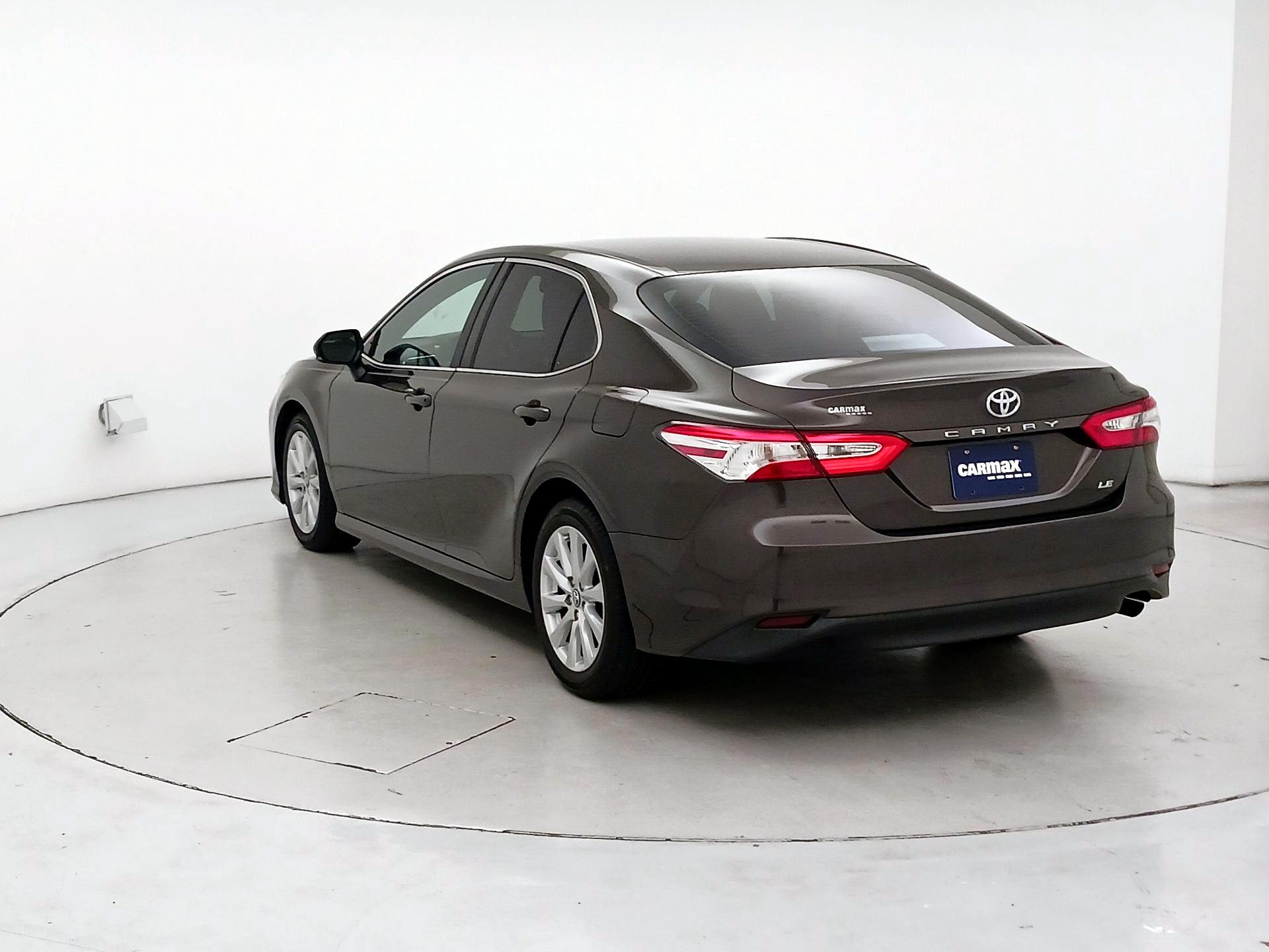 Thumbnail: 2018 Toyota Camry - 7