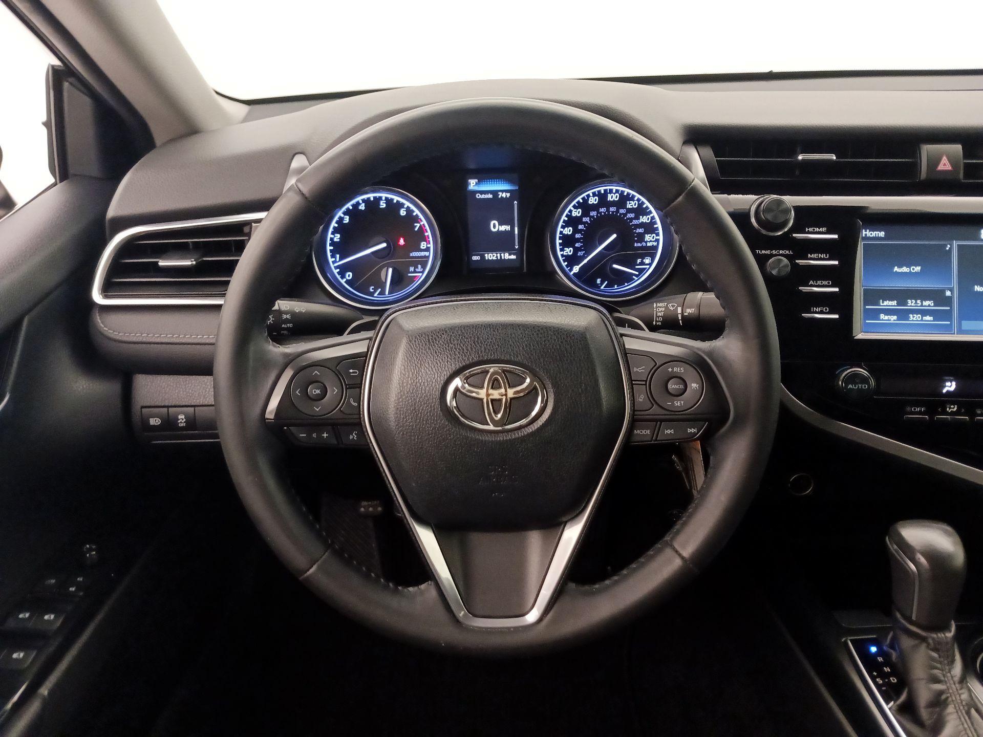 Thumbnail: 2018 Toyota Camry - 10