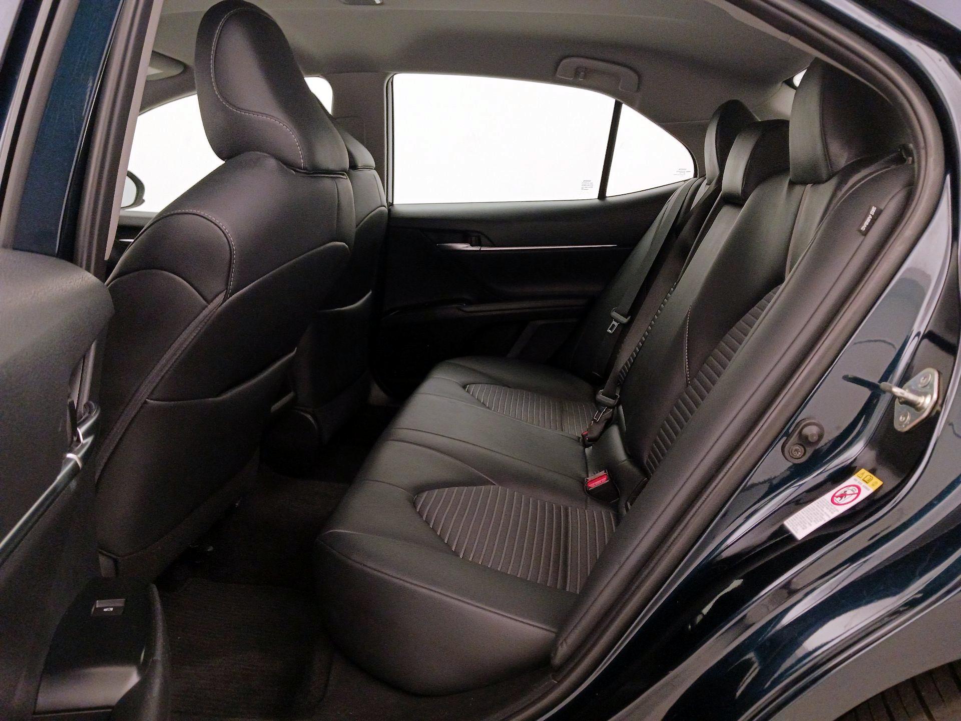 Thumbnail: 2018 Toyota Camry - 19