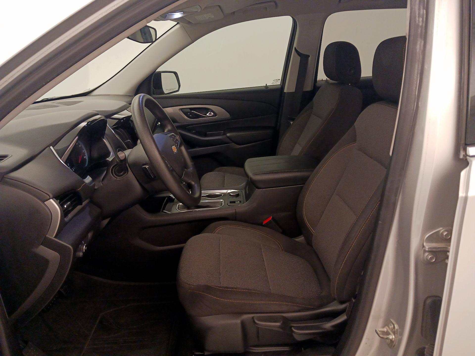 Thumbnail: 2018 Chevrolet Traverse - 11