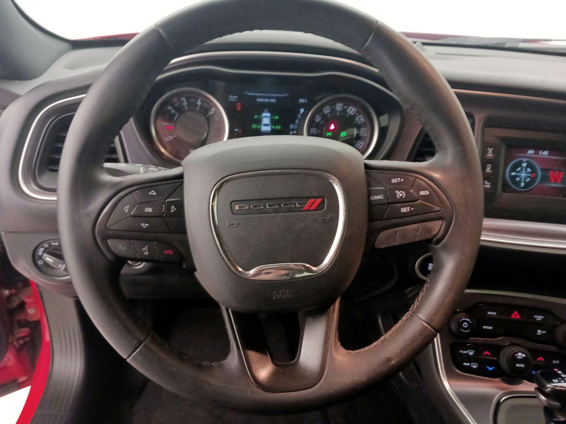 Thumbnail: 2017 Dodge Challenger - 10