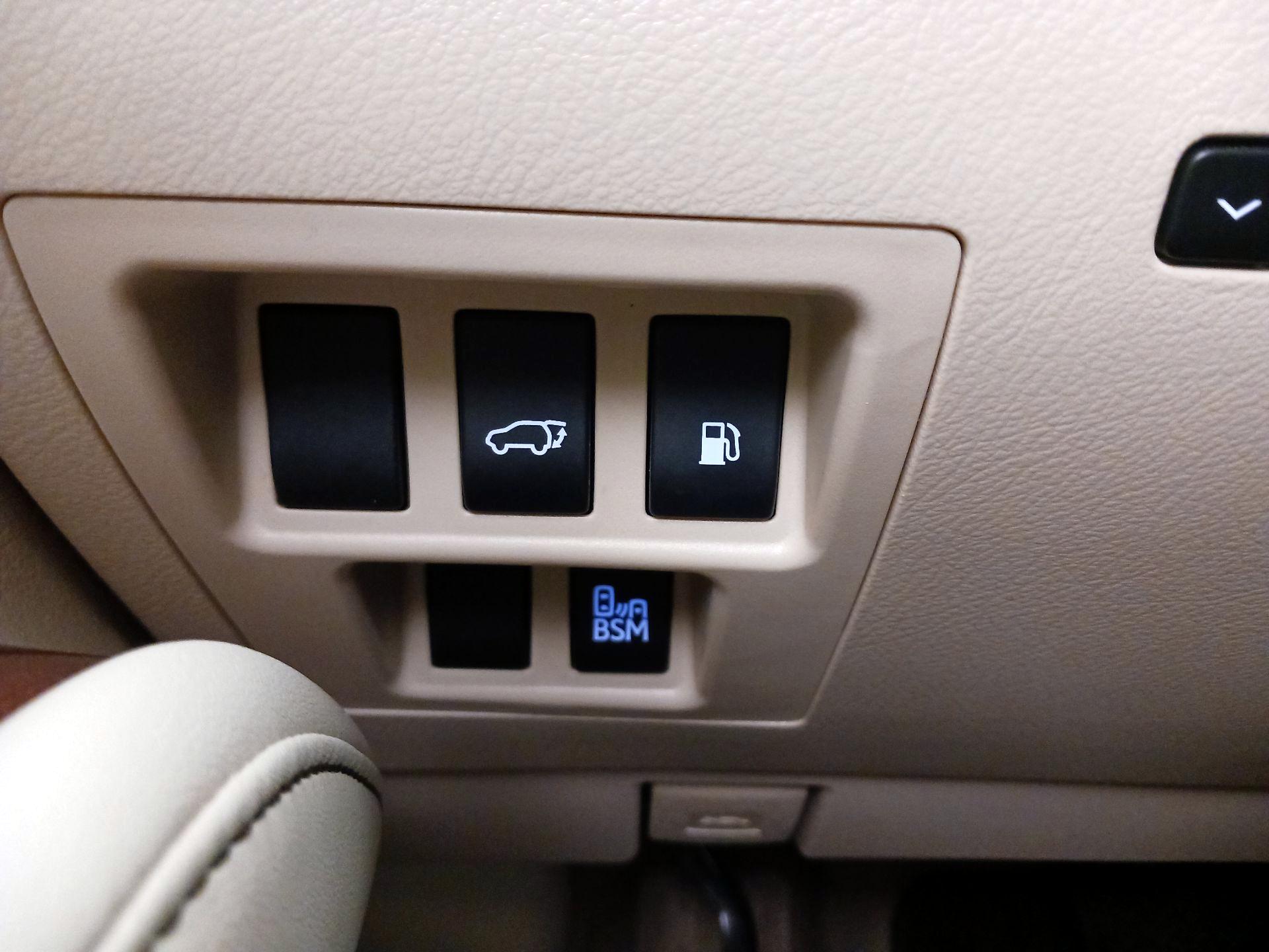 Thumbnail: 2015 Lexus RX - 13