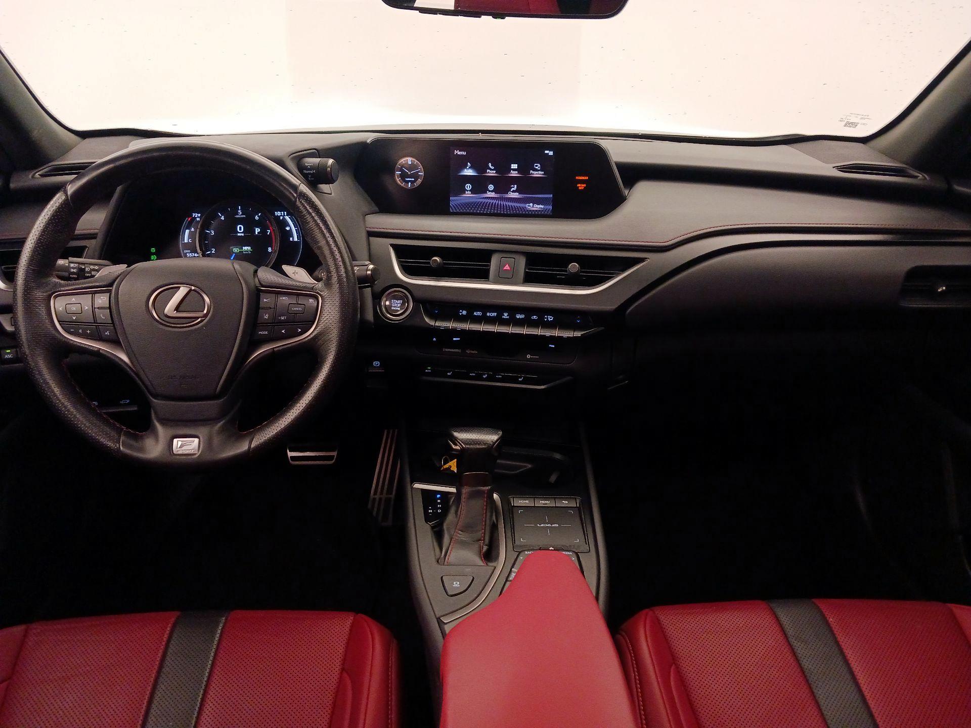 Thumbnail: 2019 Lexus UX - 9