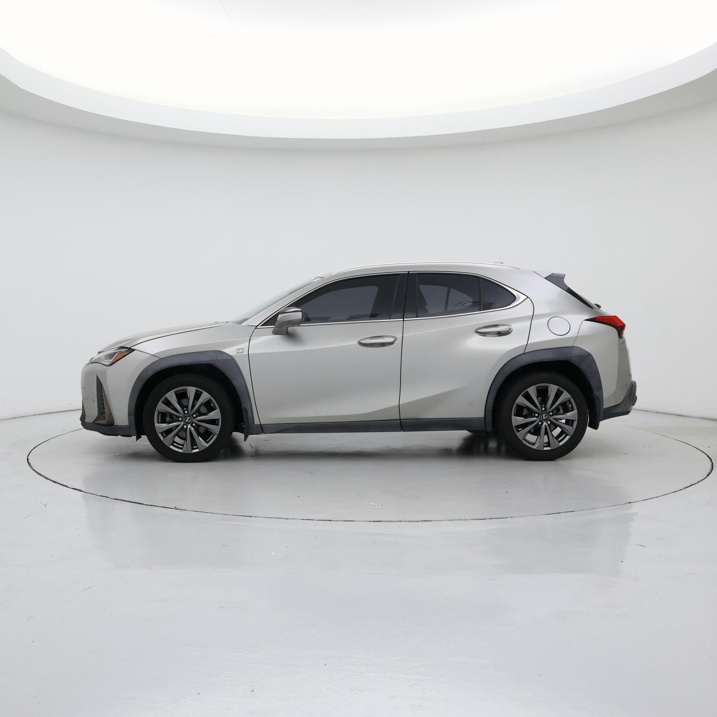 Thumbnail: 2019 Lexus UX - 3