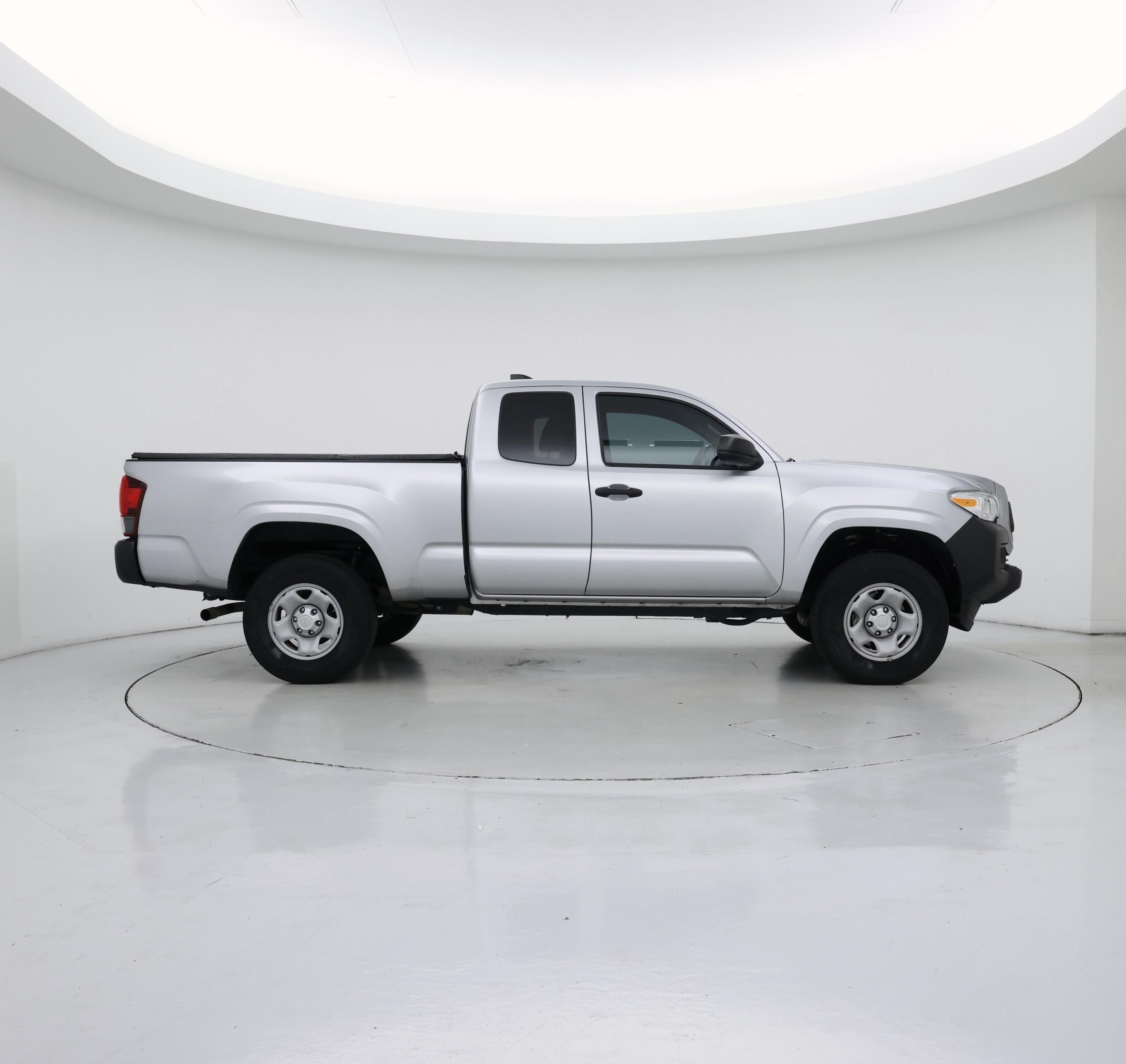 Thumbnail: 2023 Toyota Tacoma - 7