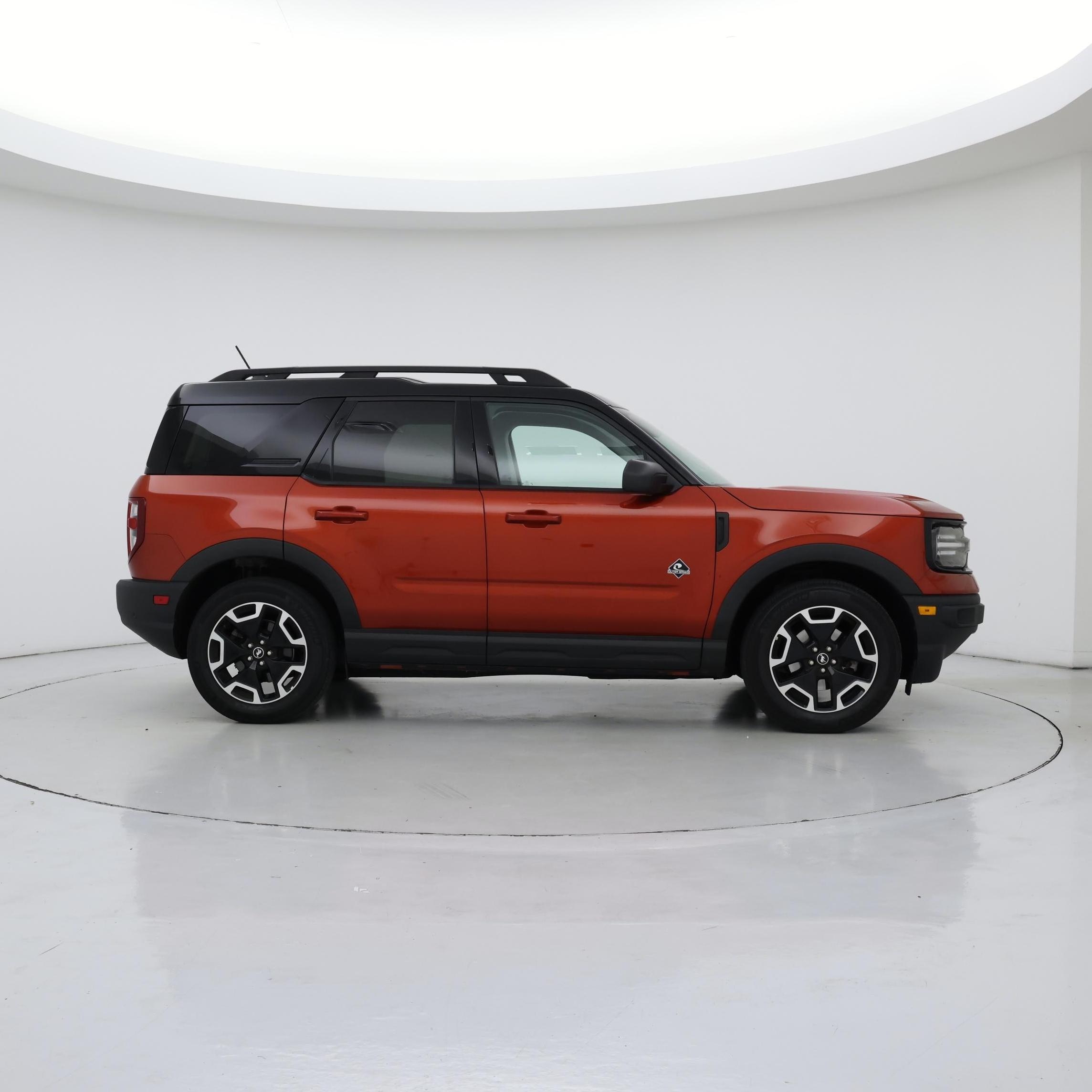 Thumbnail: 2022 Ford Bronco Sport - 7