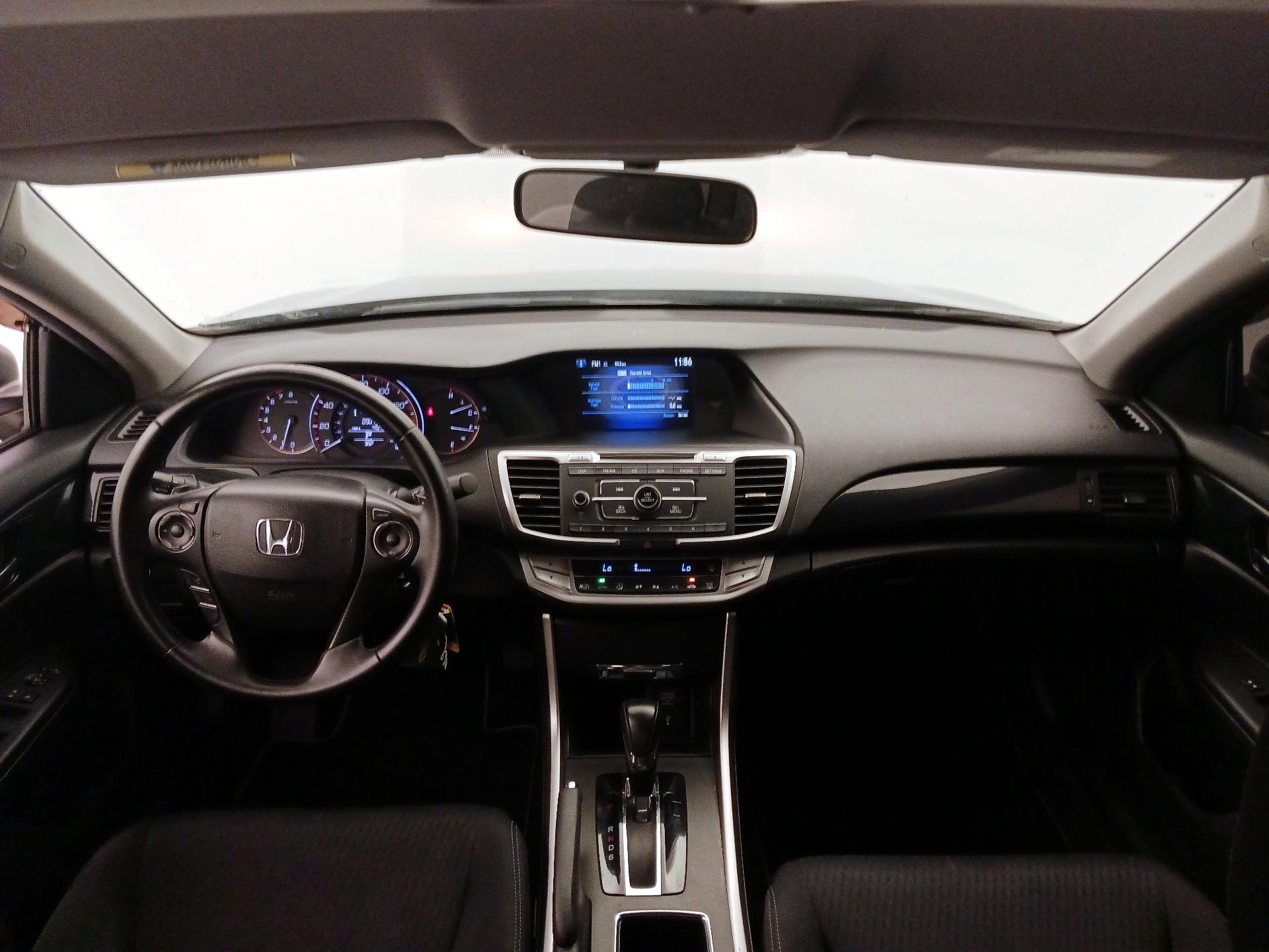 Thumbnail: 2015 Honda Accord - 9