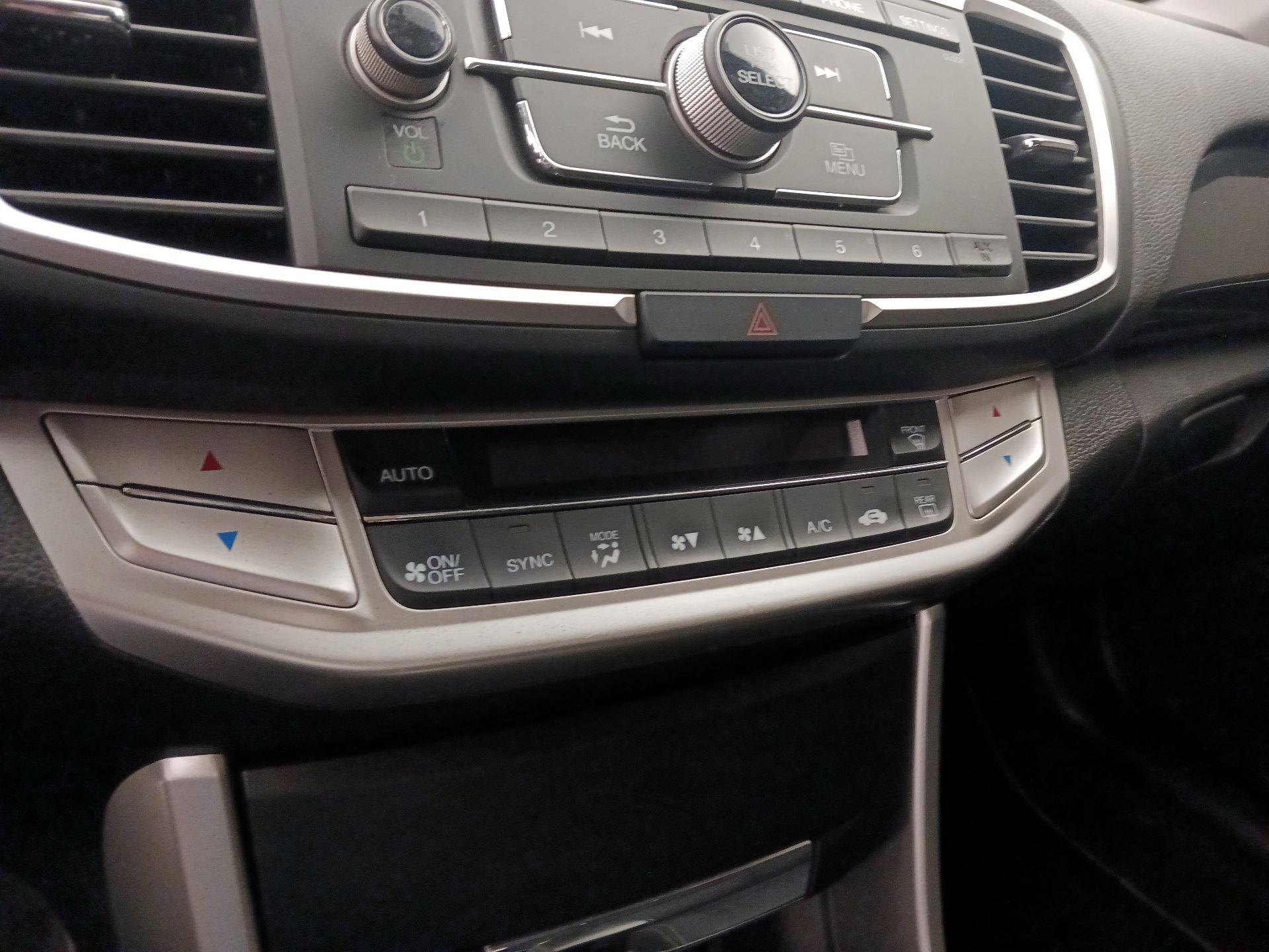 Thumbnail: 2015 Honda Accord - 16