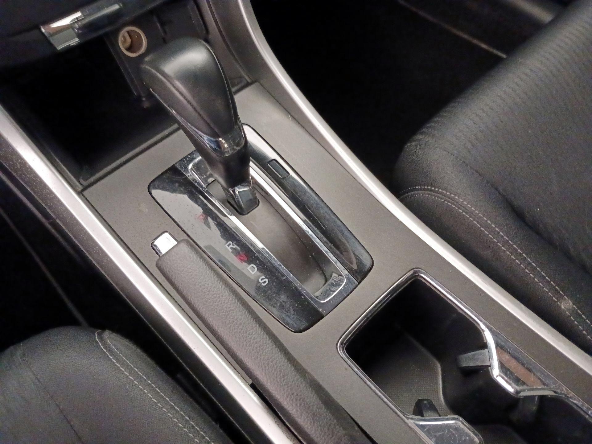 Thumbnail: 2015 Honda Accord - 17