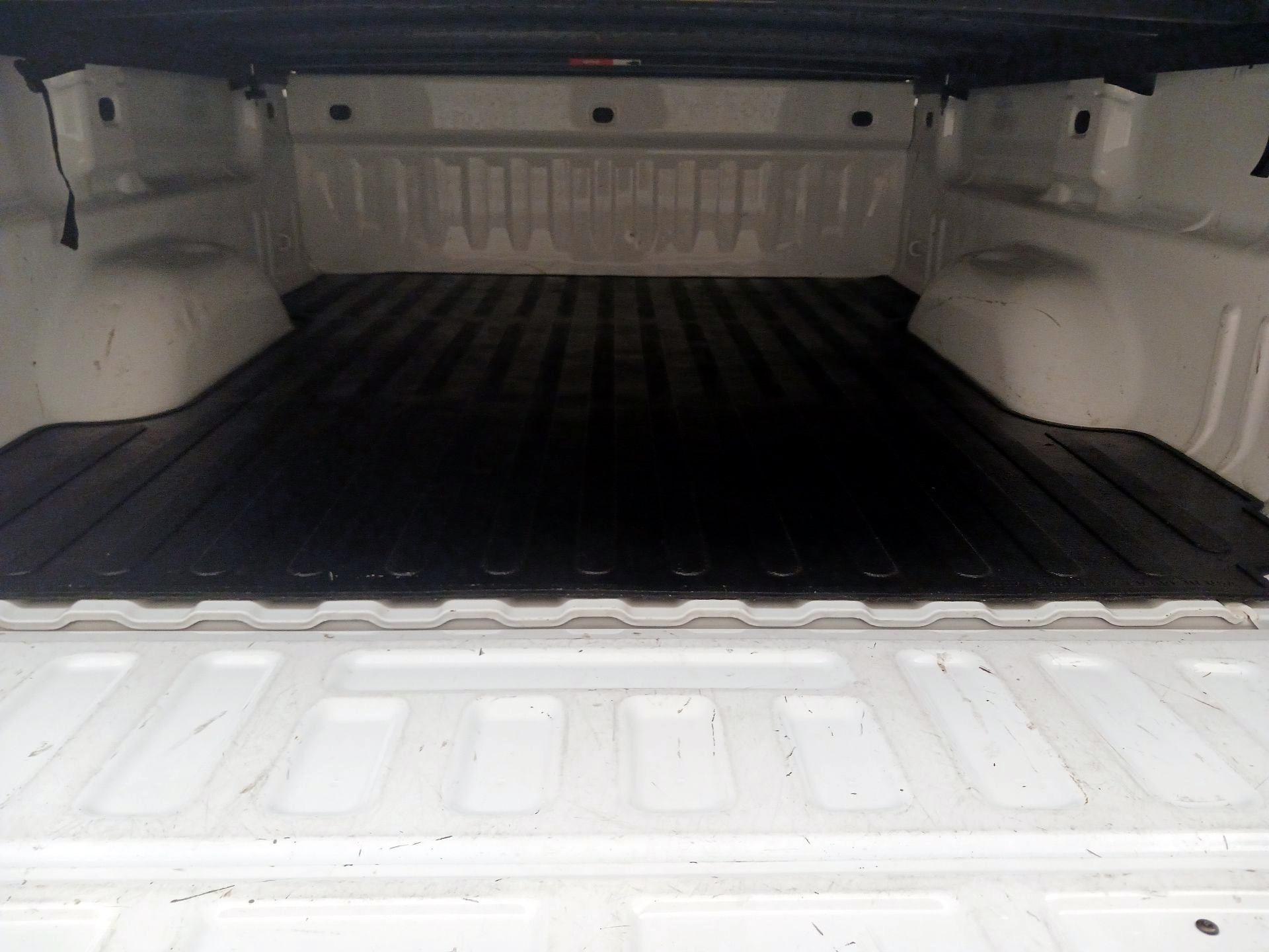 Thumbnail: 2016 Chevrolet Silverado 1500 - 18