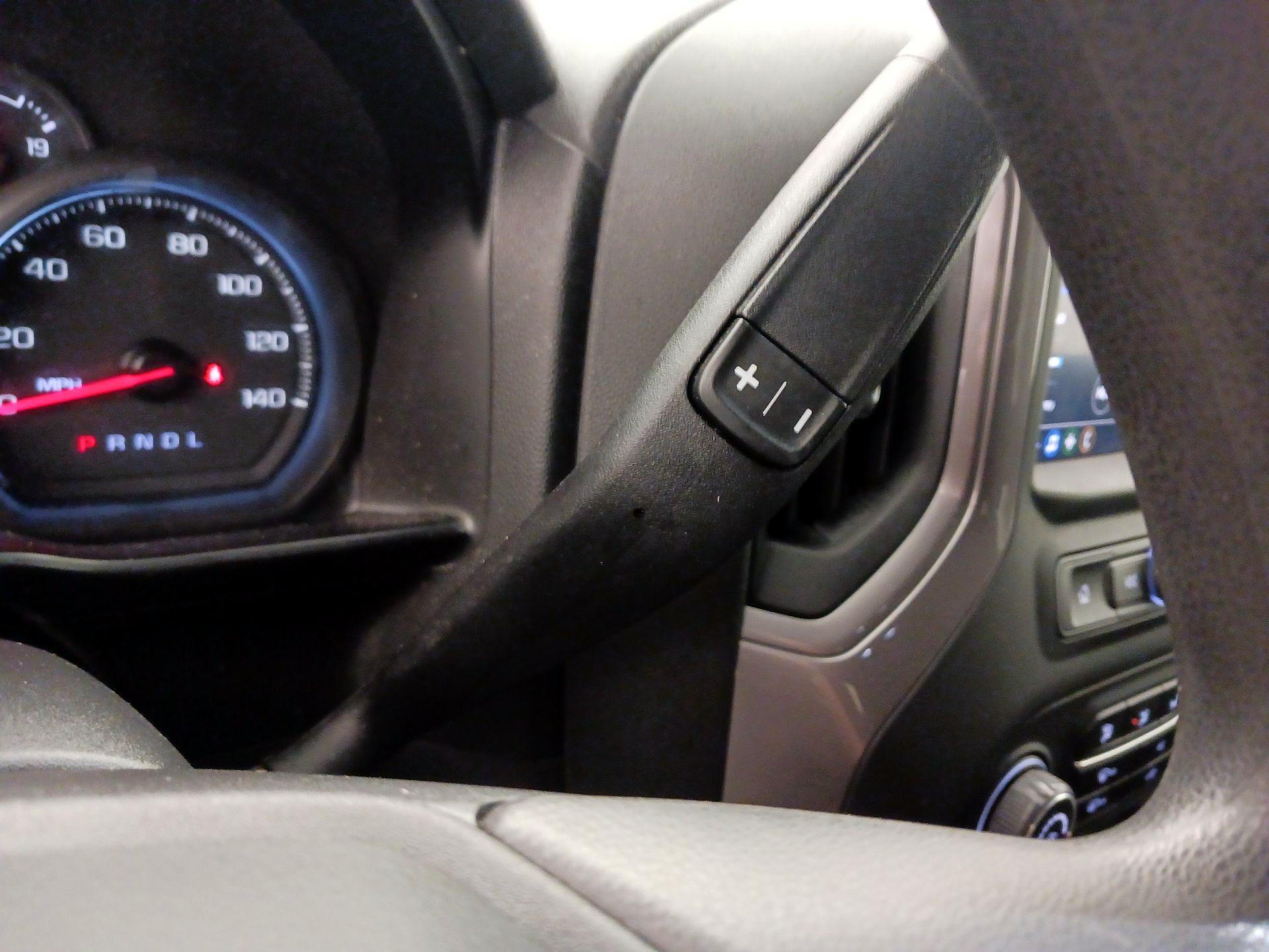 Thumbnail: 2021 Chevrolet Silverado 1500 - 16