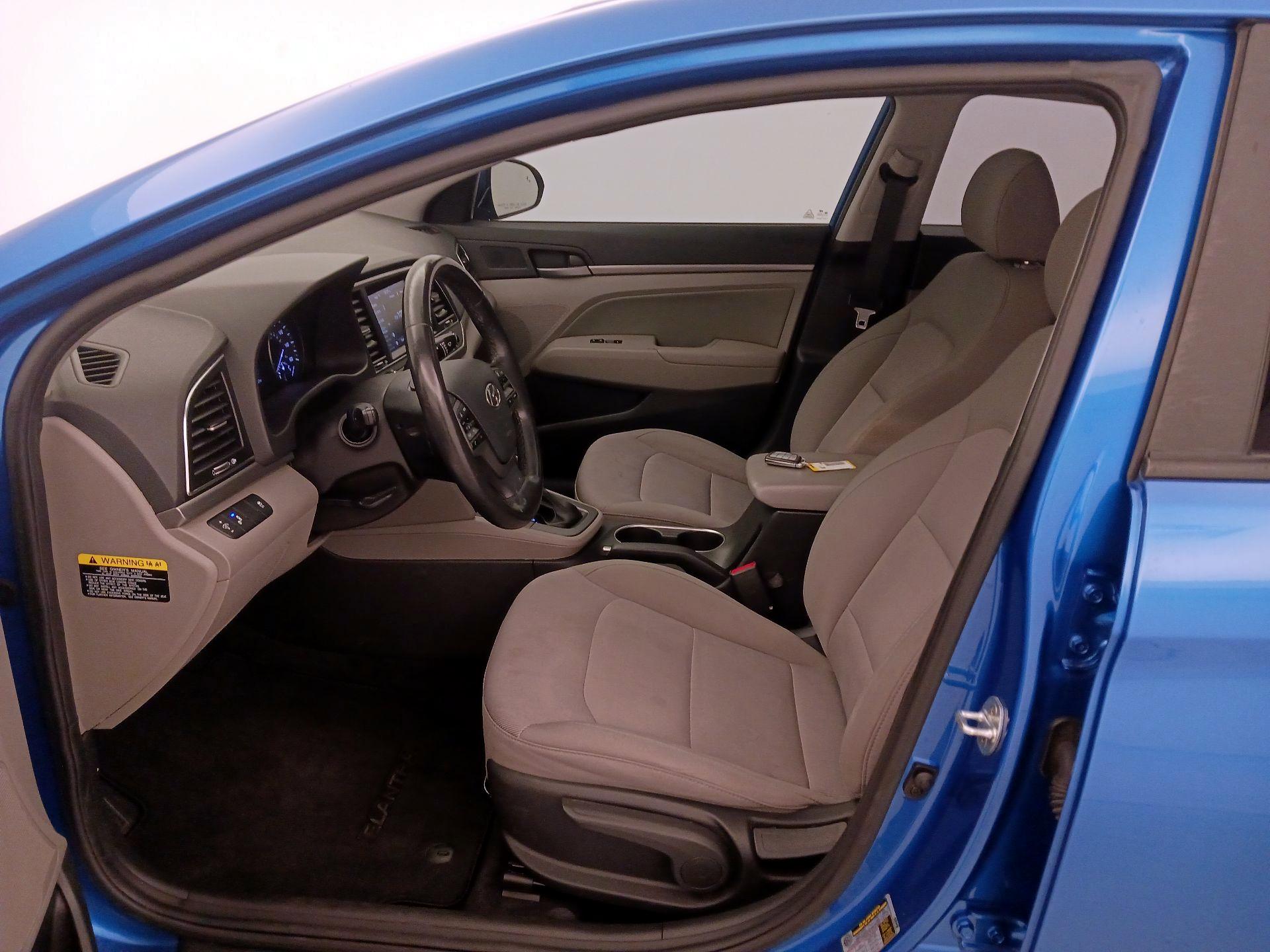 Thumbnail: 2018 Hyundai Elantra - 11