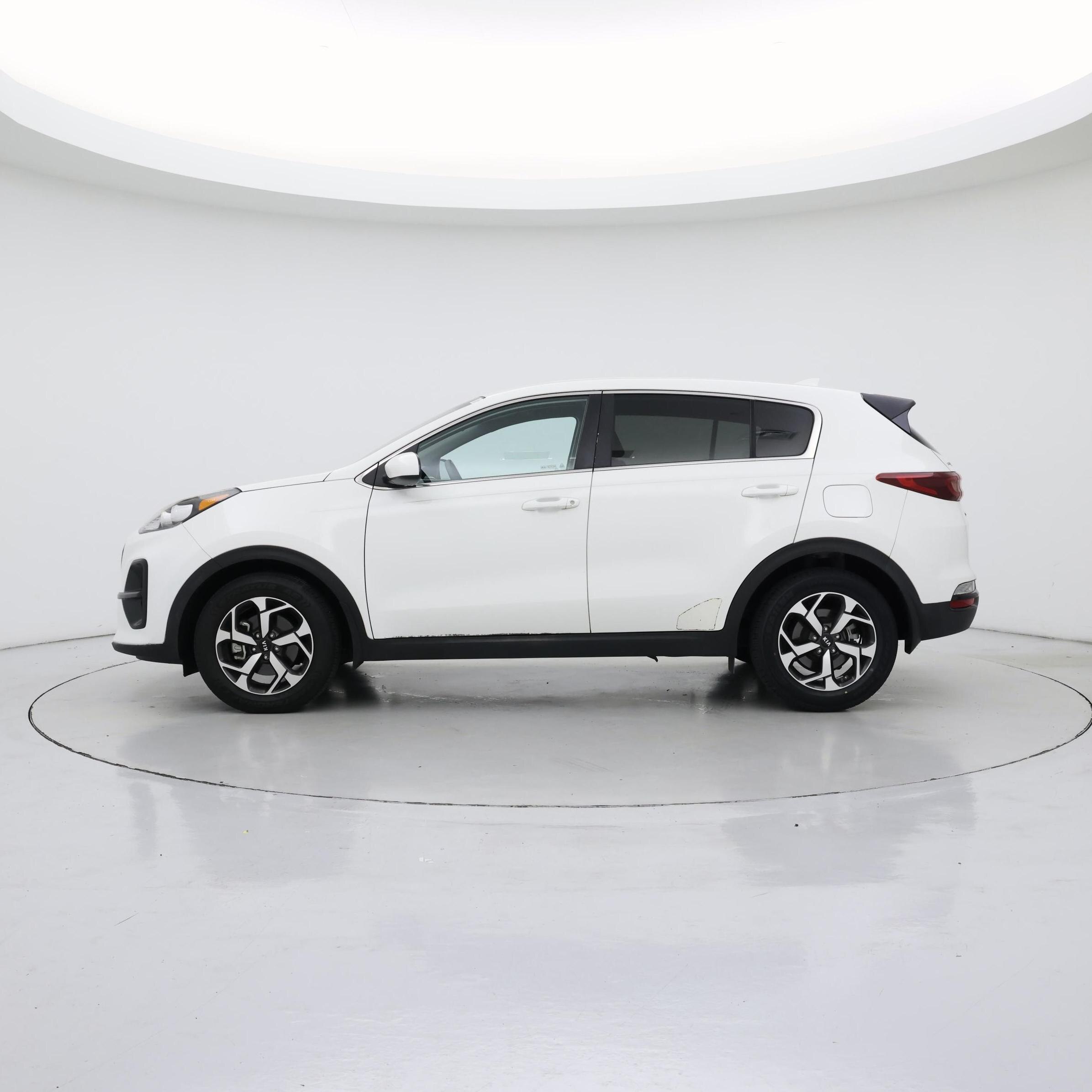 Thumbnail: 2020 Kia Sportage - 3