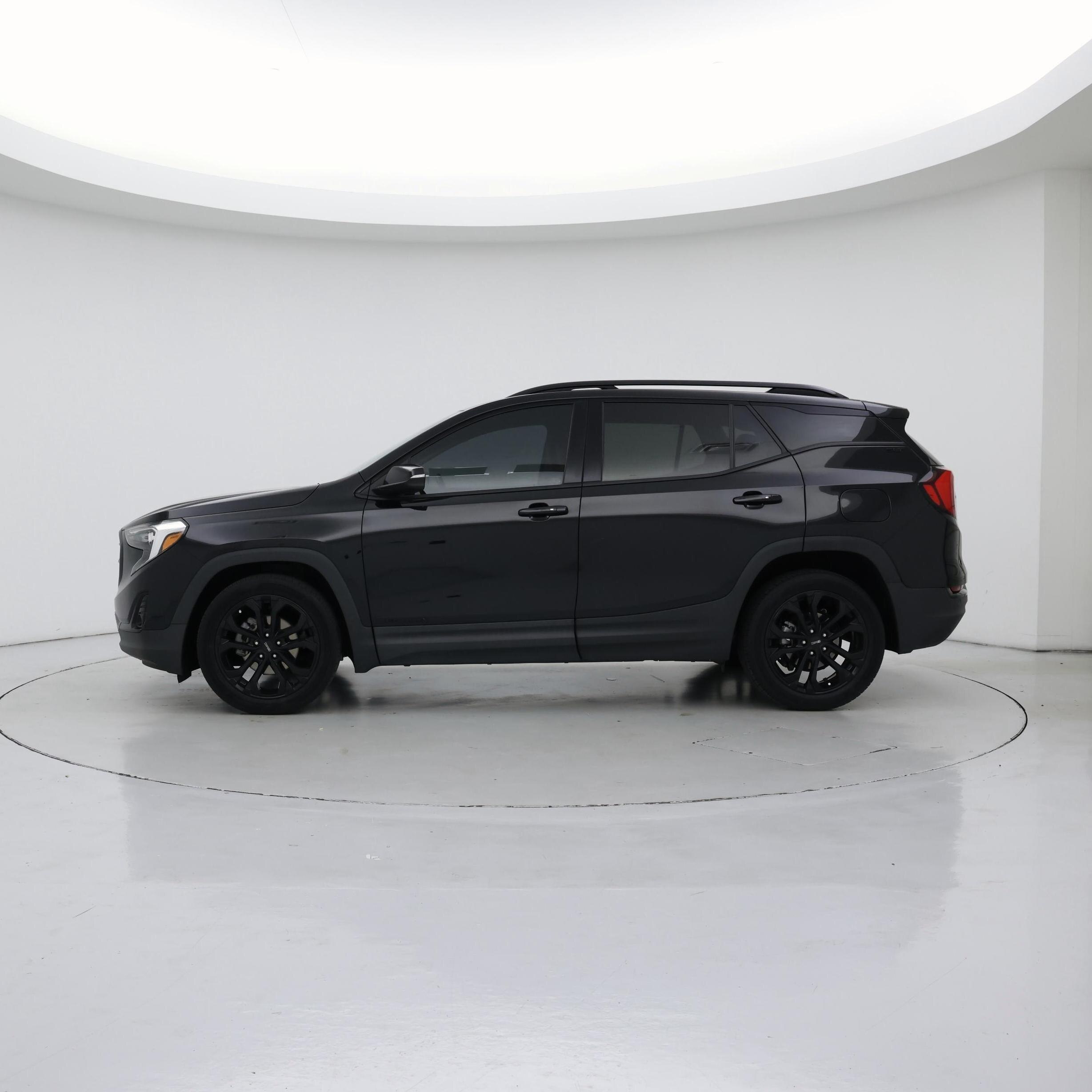 Thumbnail: 2021 GMC Terrain - 3