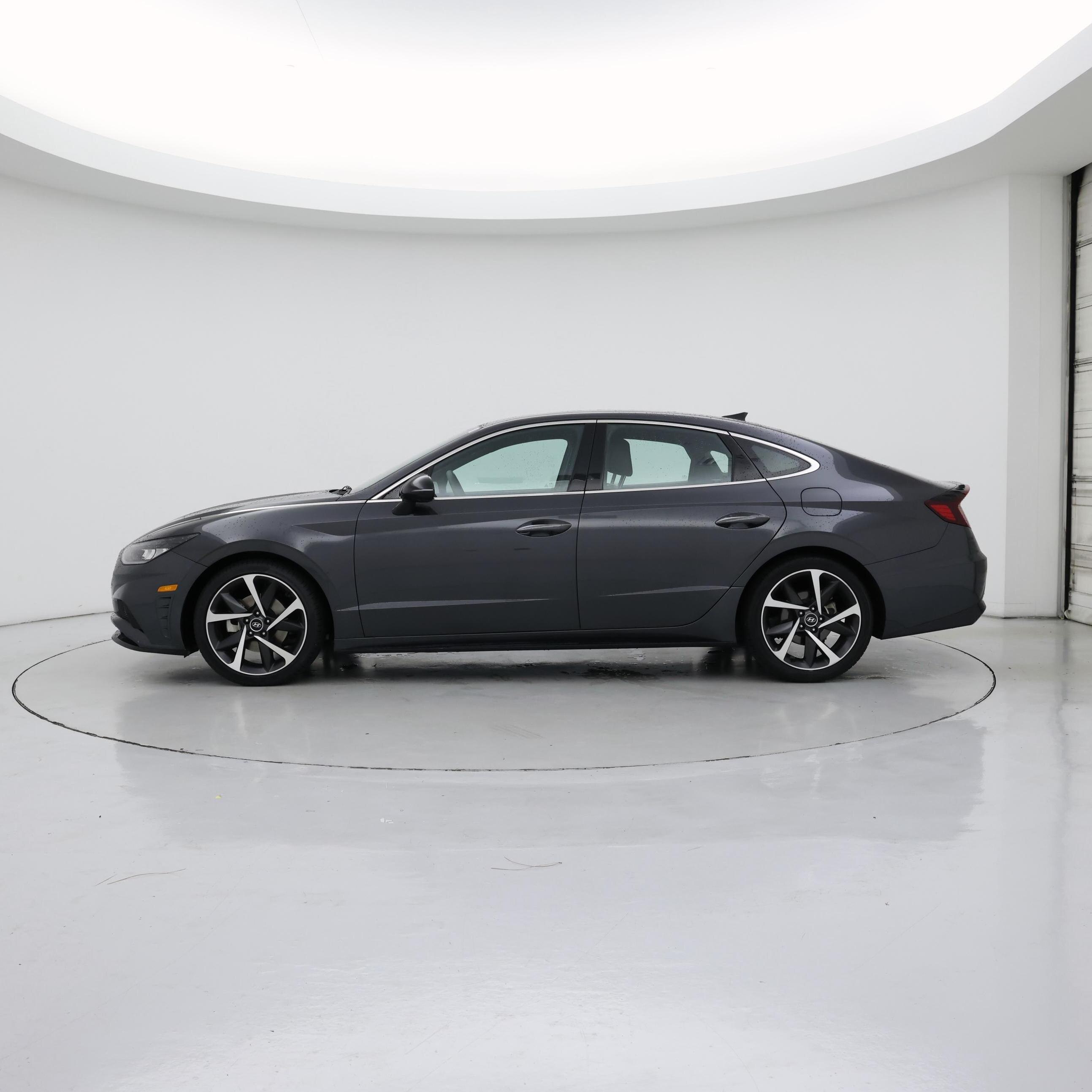 Thumbnail: 2021 Hyundai Sonata - 3