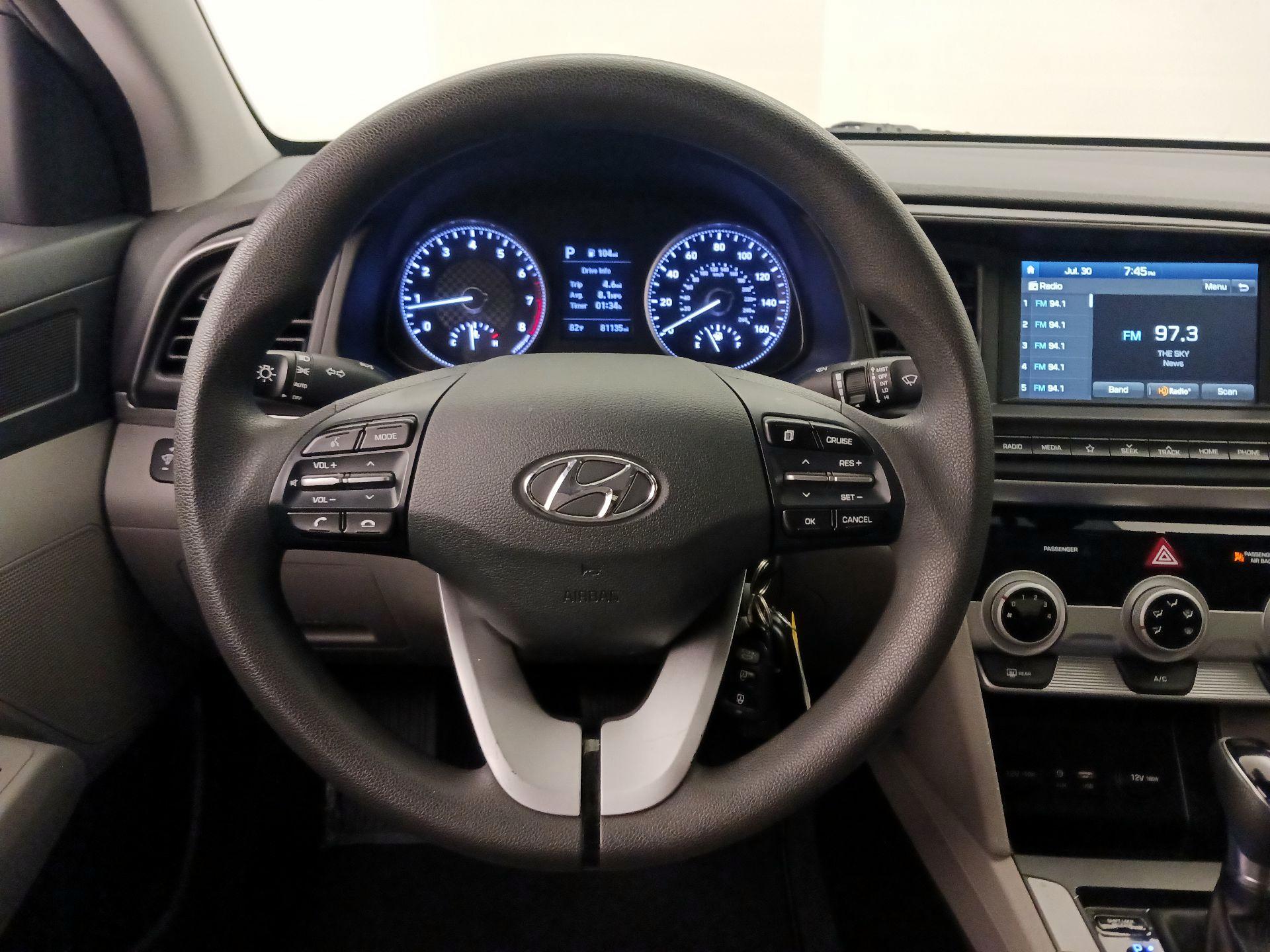 Thumbnail: 2019 Hyundai Elantra - 10