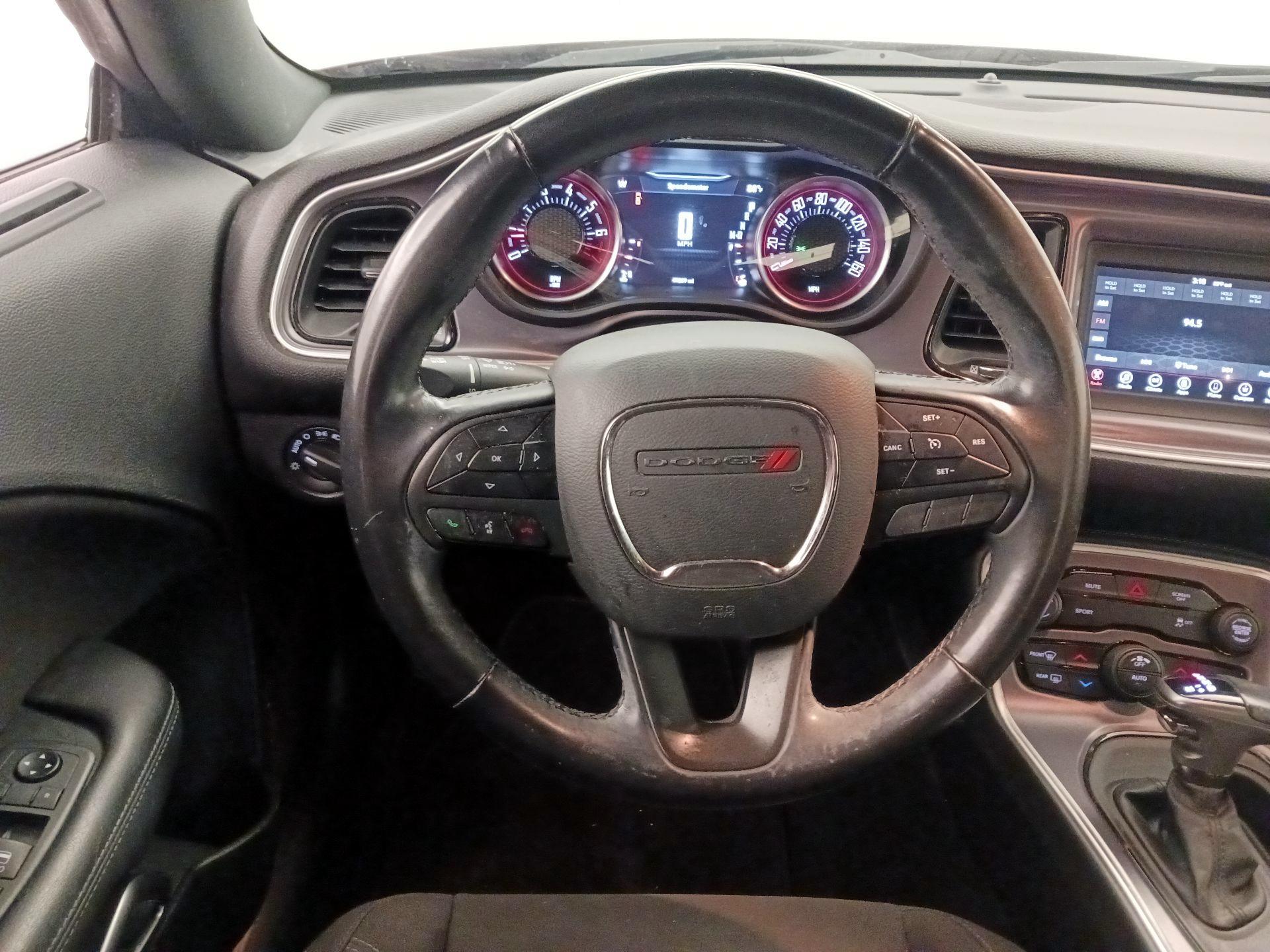 Thumbnail: 2019 Dodge Challenger - 10