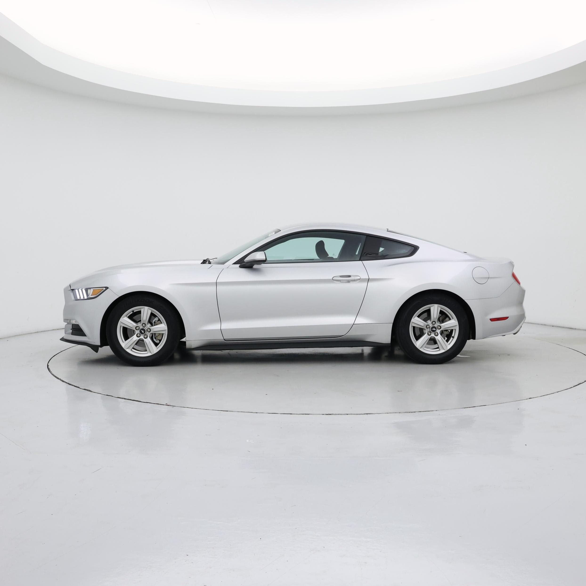 Thumbnail: 2016 Ford Mustang - 3