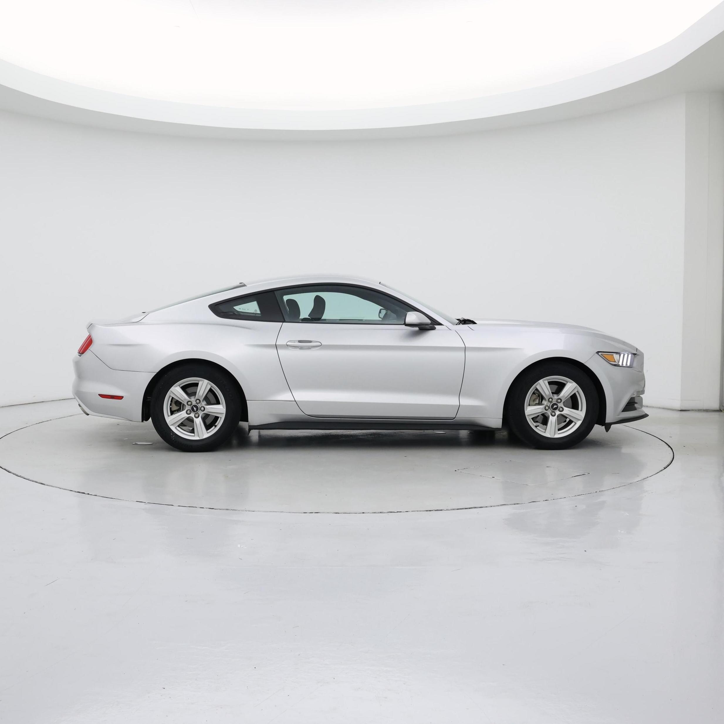 Thumbnail: 2016 Ford Mustang - 7