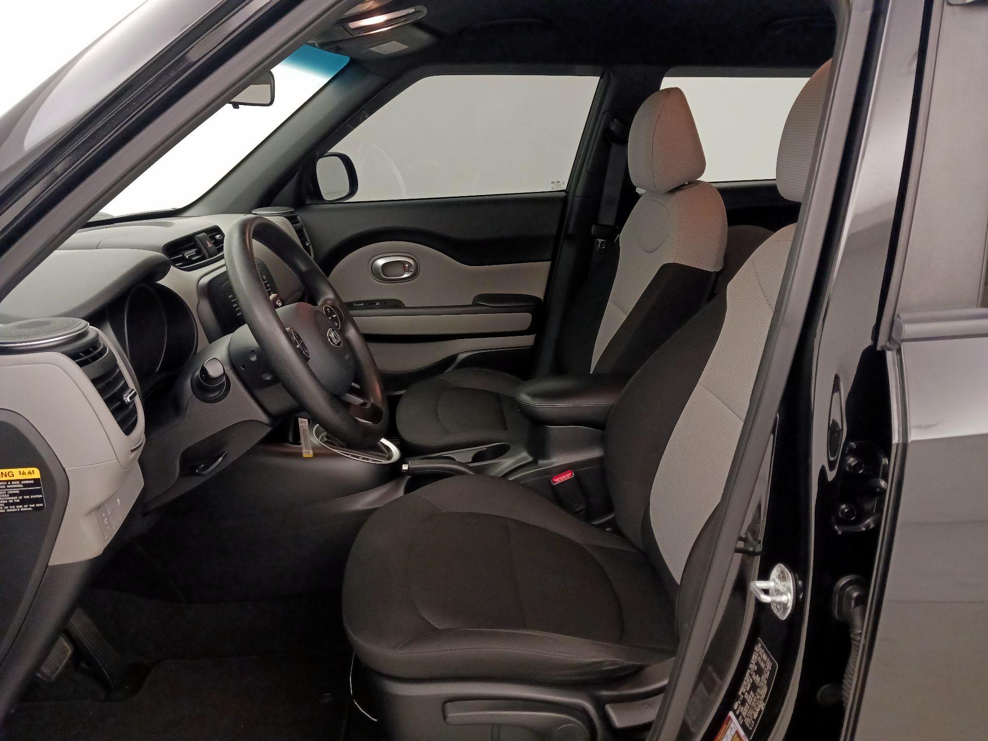 Thumbnail: 2018 Kia Soul - 11