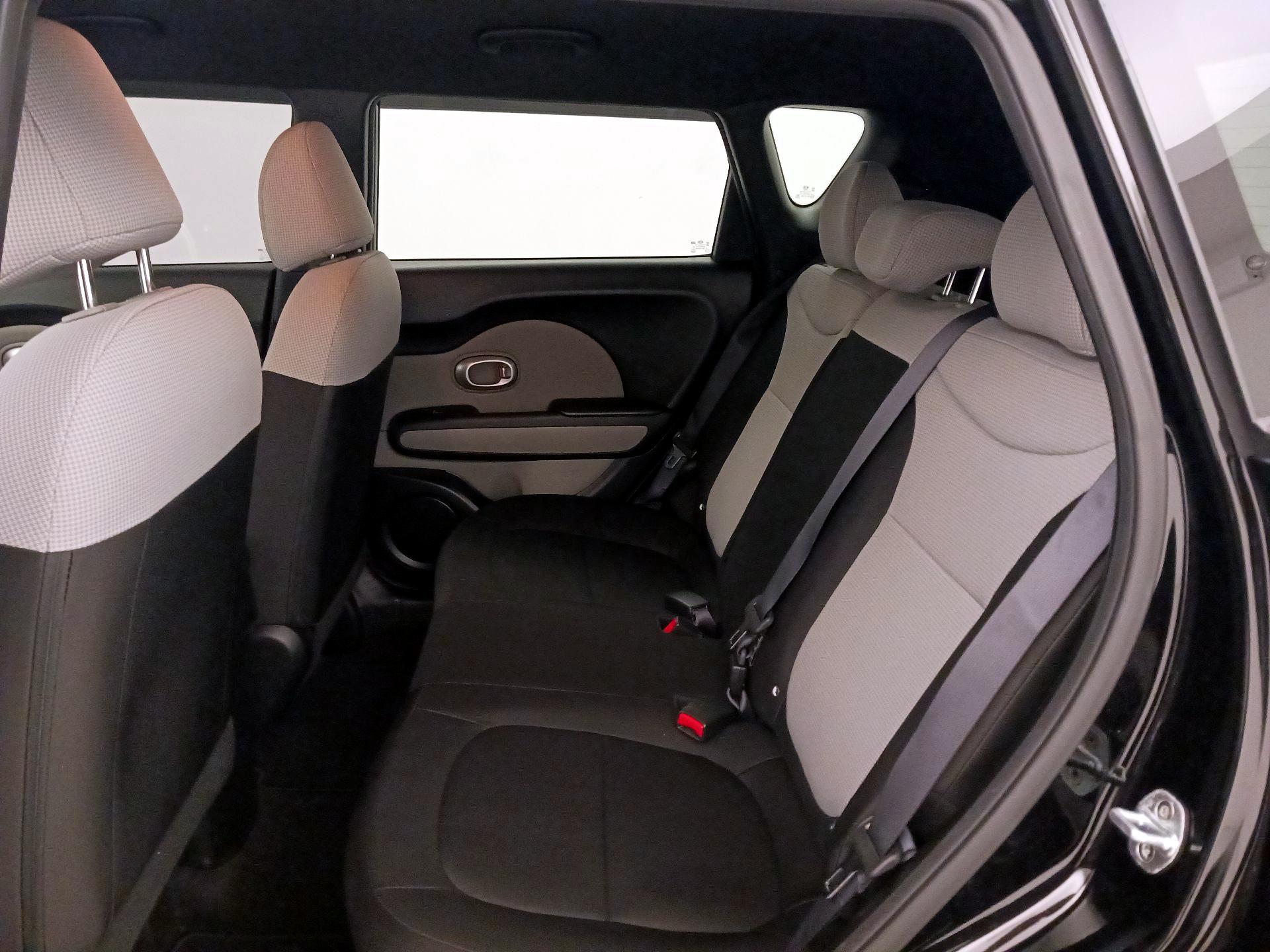 Thumbnail: 2018 Kia Soul - 18