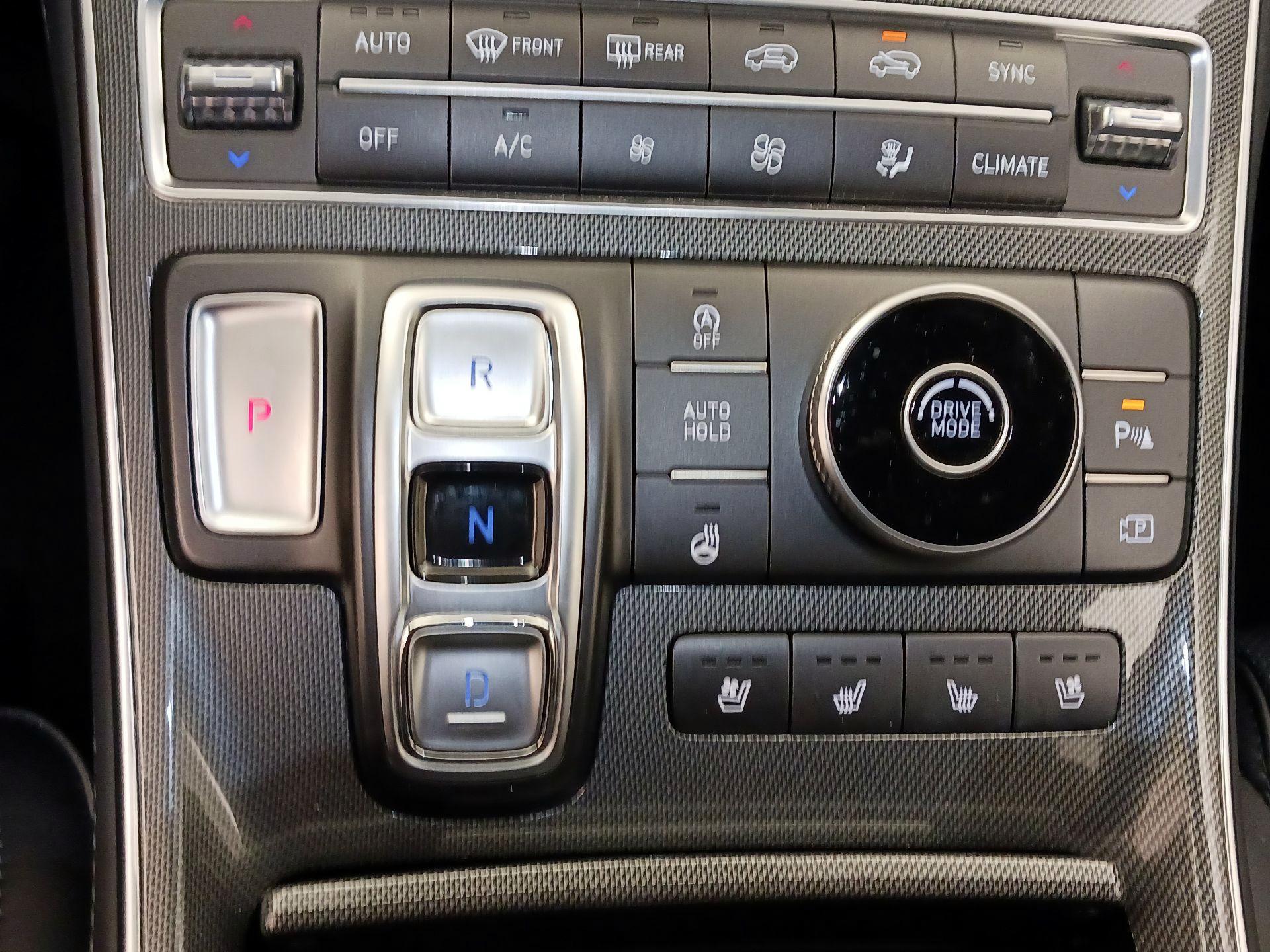 Thumbnail: 2023 Hyundai Santa Fe - 16