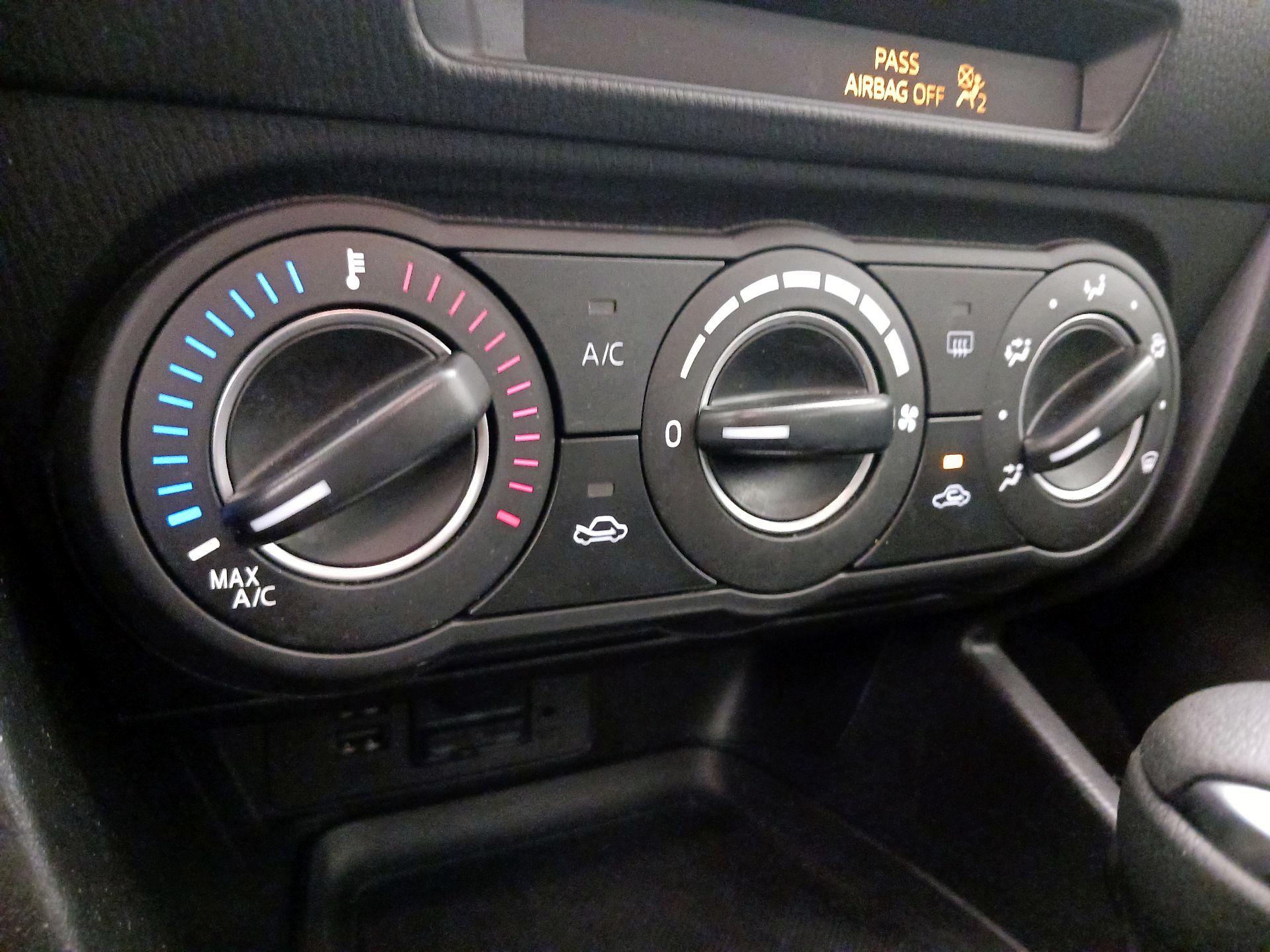 Thumbnail: 2016 Mazda Mazda3 - 16