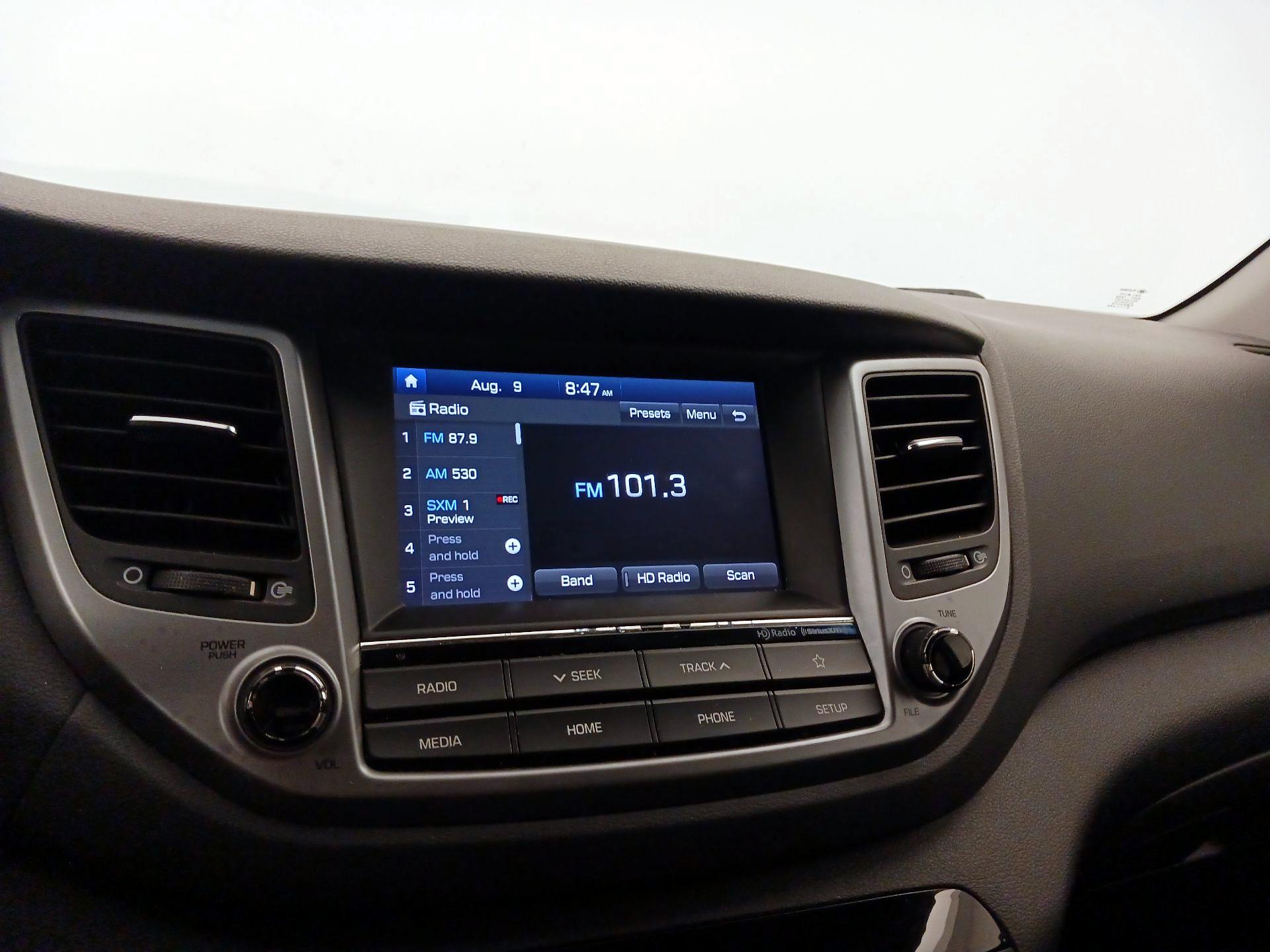 Thumbnail: 2018 Hyundai Tucson - 15