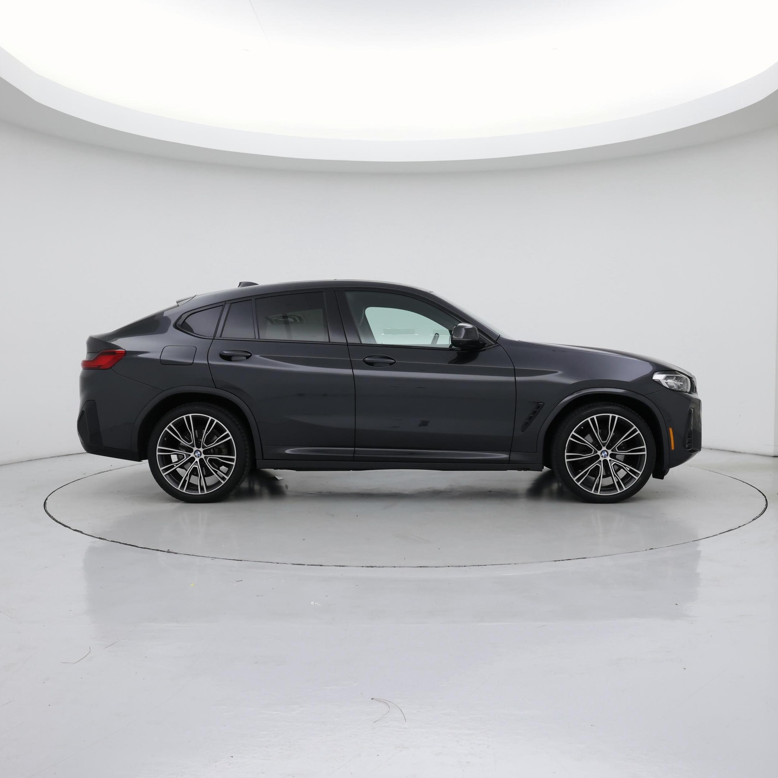 Thumbnail: 2022 BMW X4 - 7